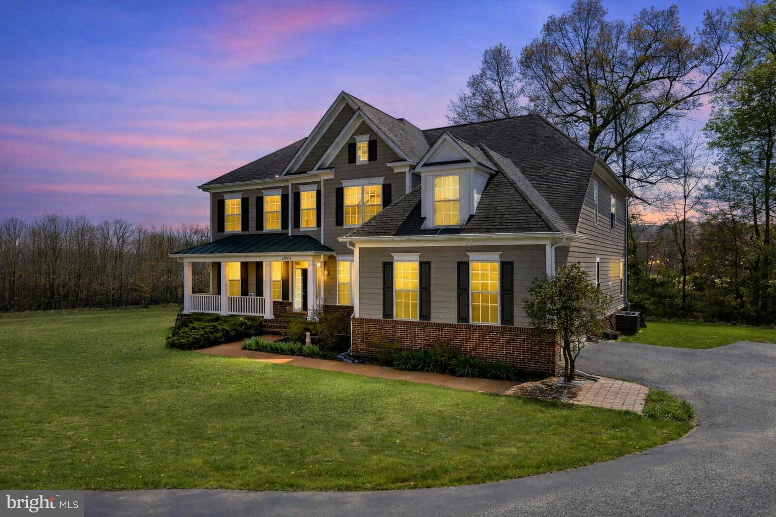 ASHTON MANOR - Residential