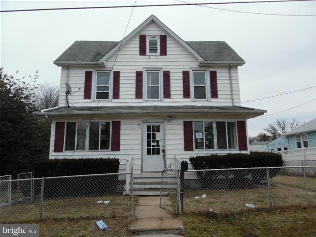 HOLLINS MARKET - Residential