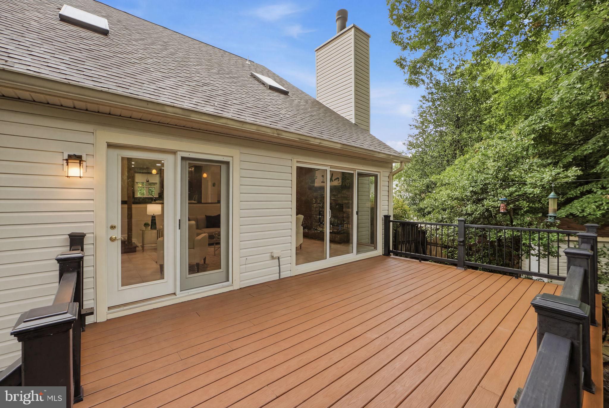 SOUTH RUN OAKS - Residential