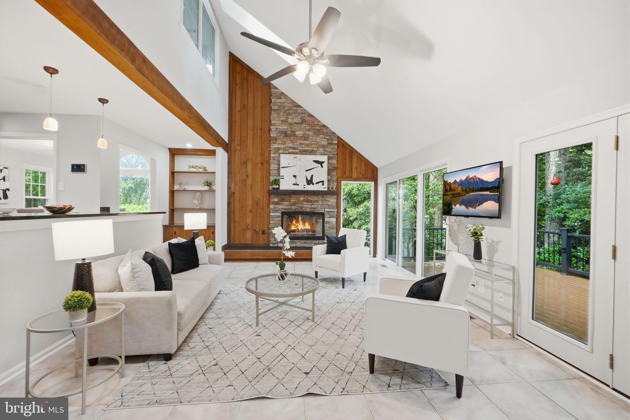 SOUTH RUN OAKS - Residential