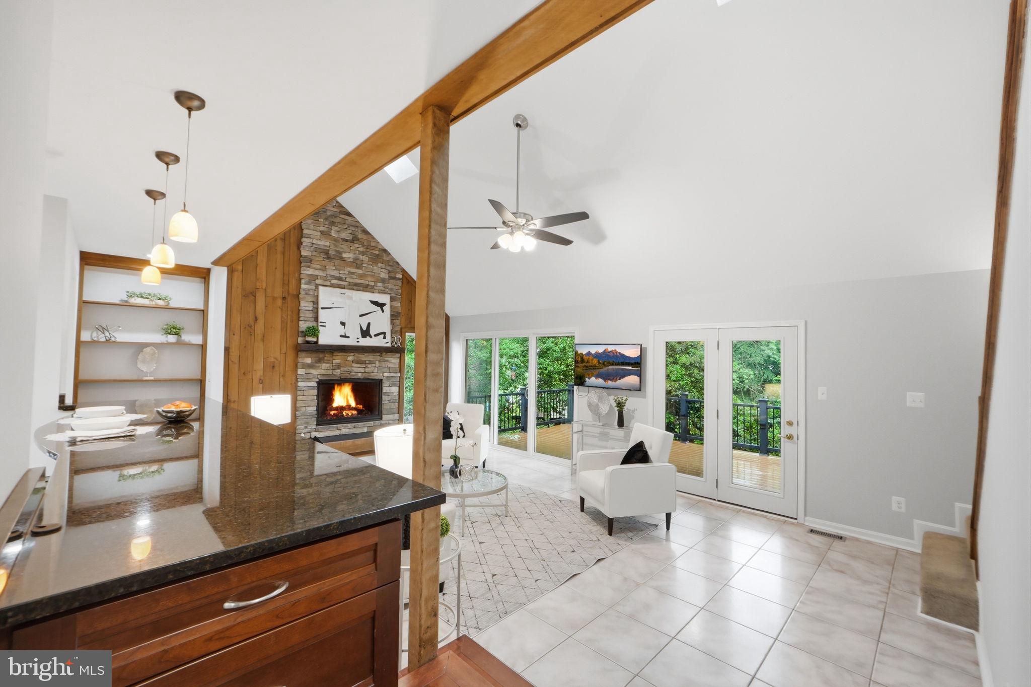 SOUTH RUN OAKS - Residential