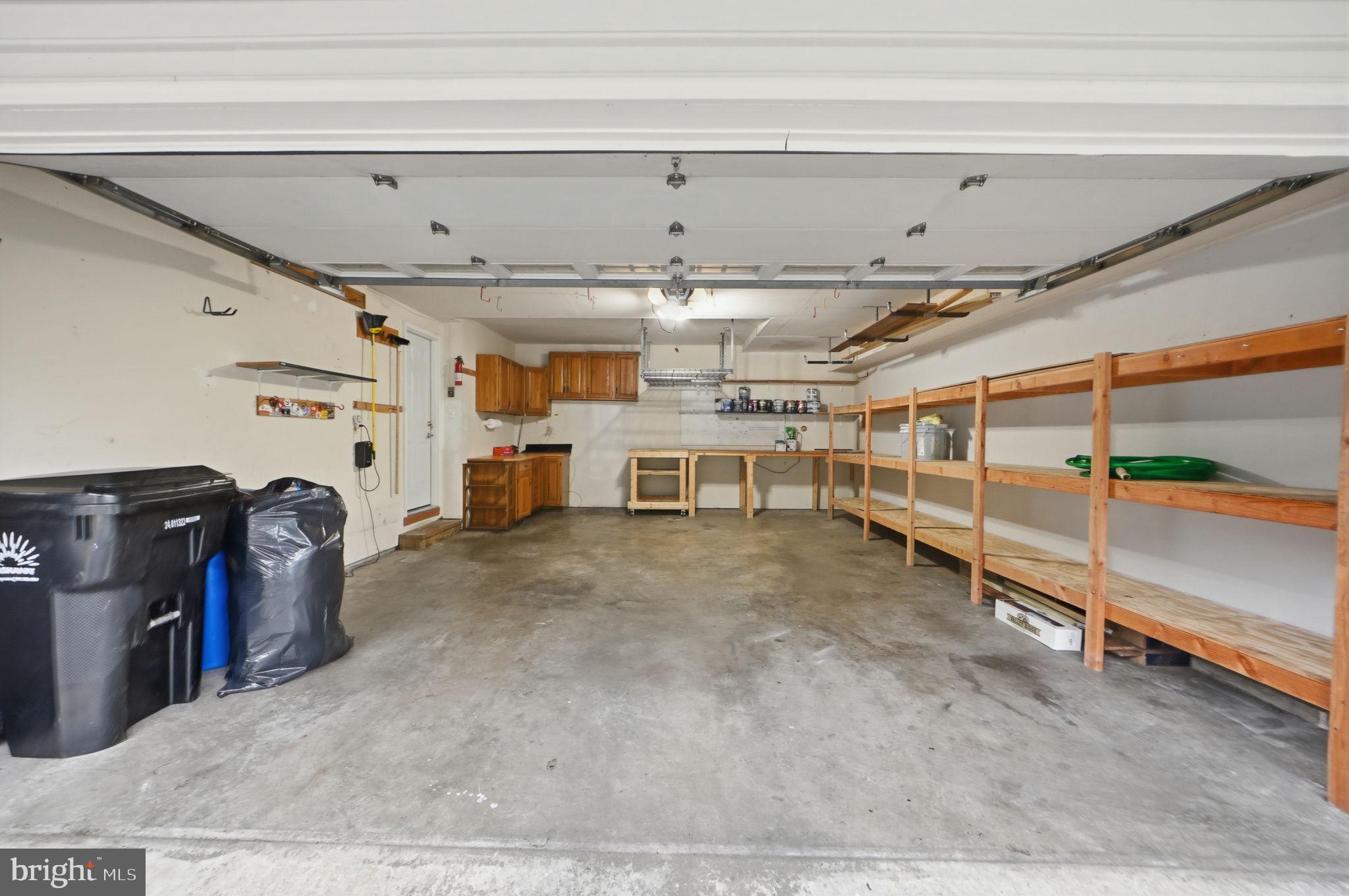 SOUTH RUN OAKS - Residential