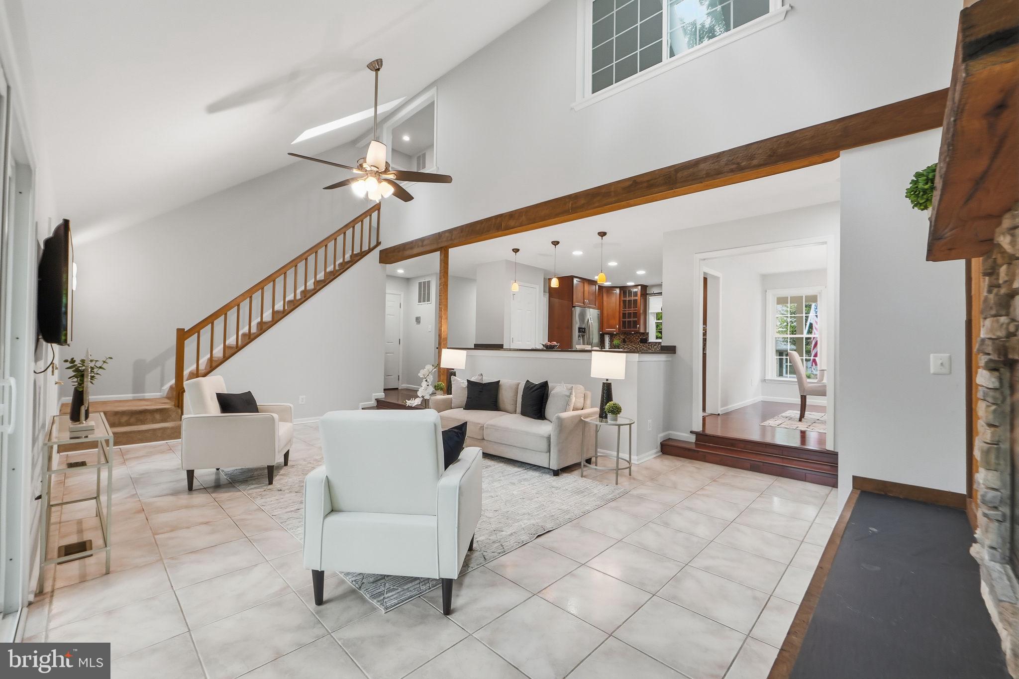 SOUTH RUN OAKS - Residential