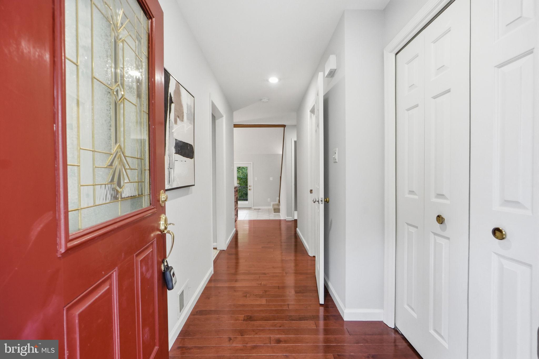 SOUTH RUN OAKS - Residential