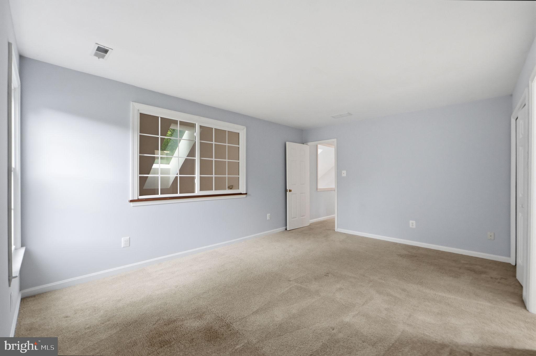SOUTH RUN OAKS - Residential