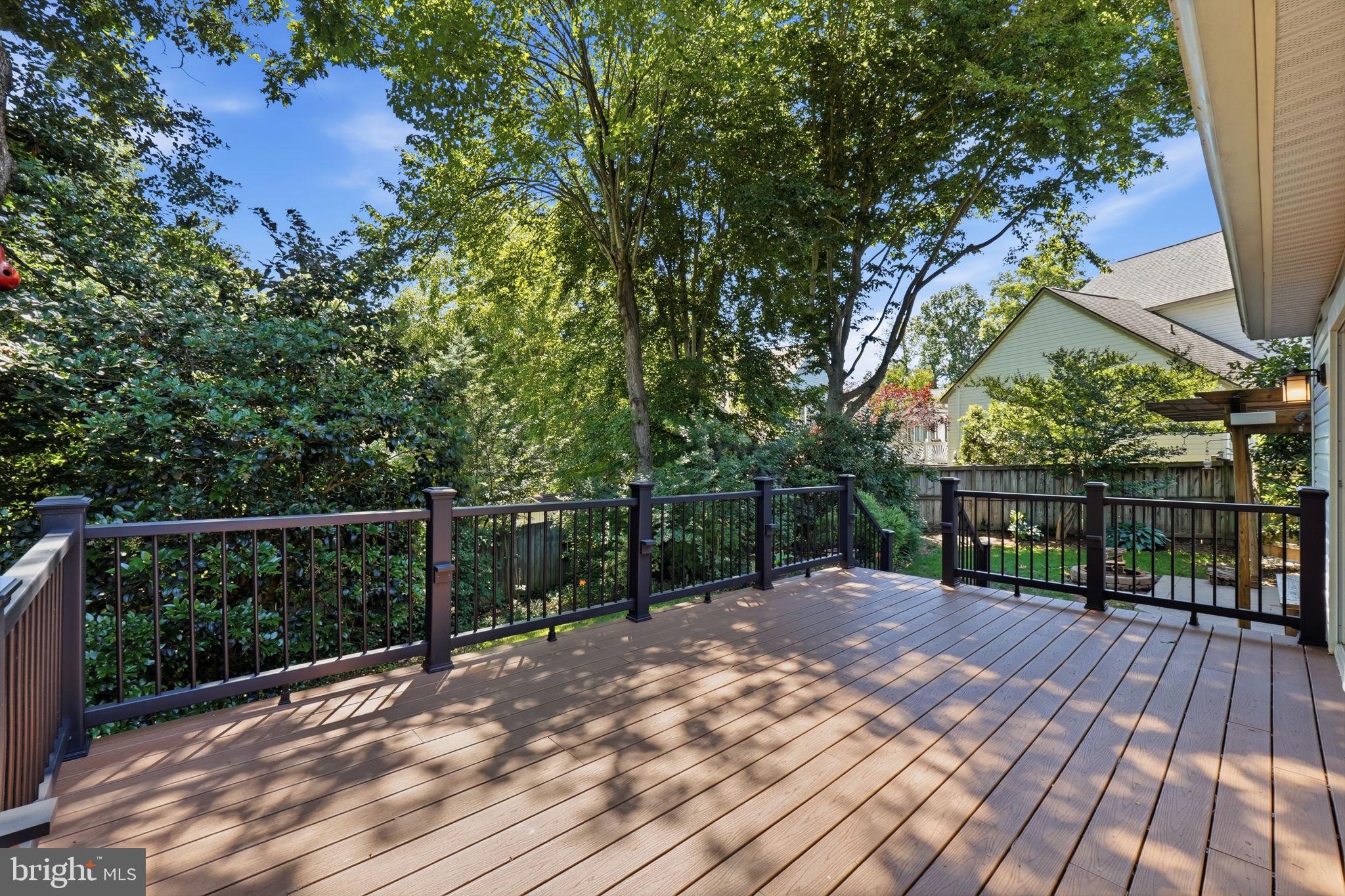 SOUTH RUN OAKS - Residential