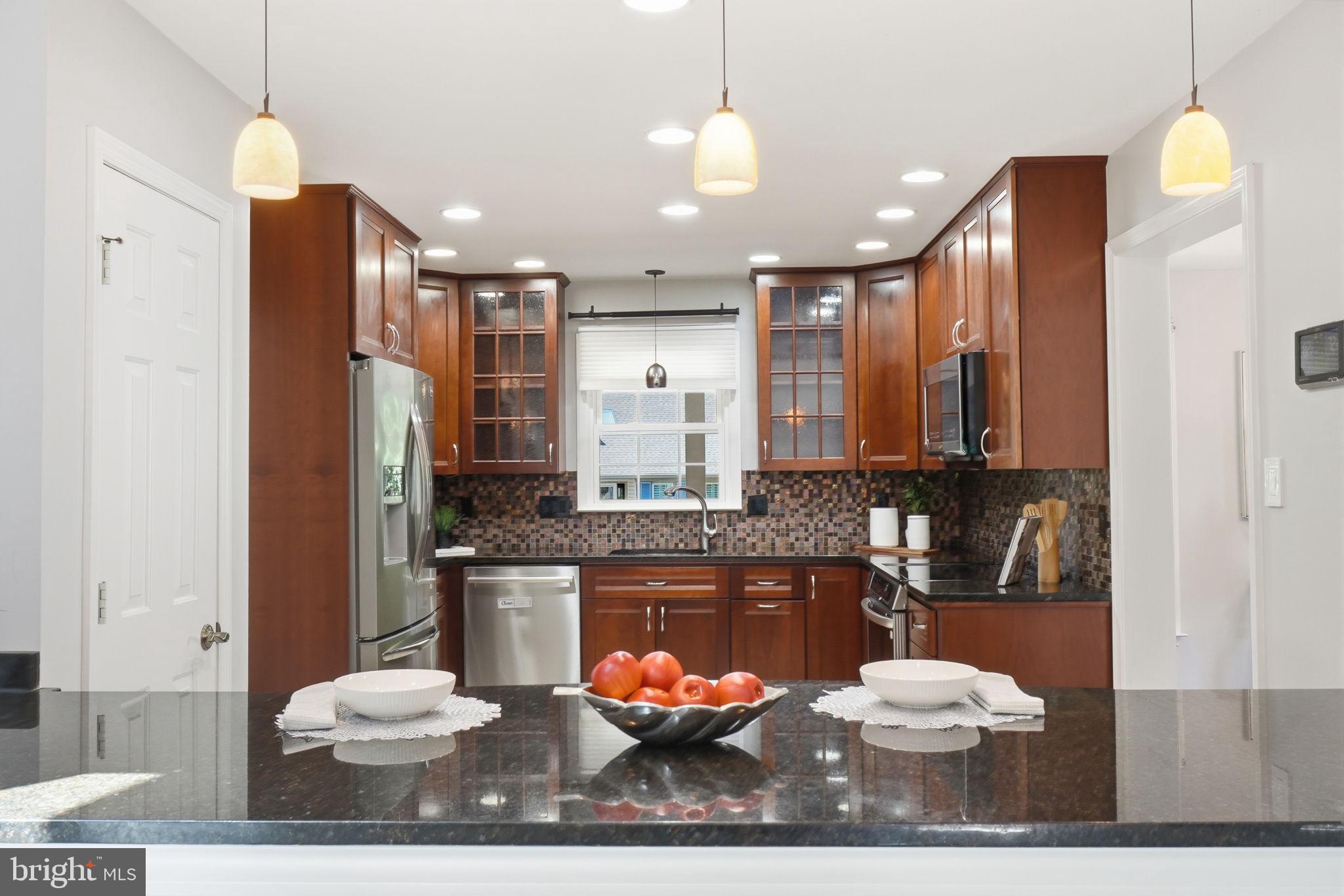 SOUTH RUN OAKS - Residential