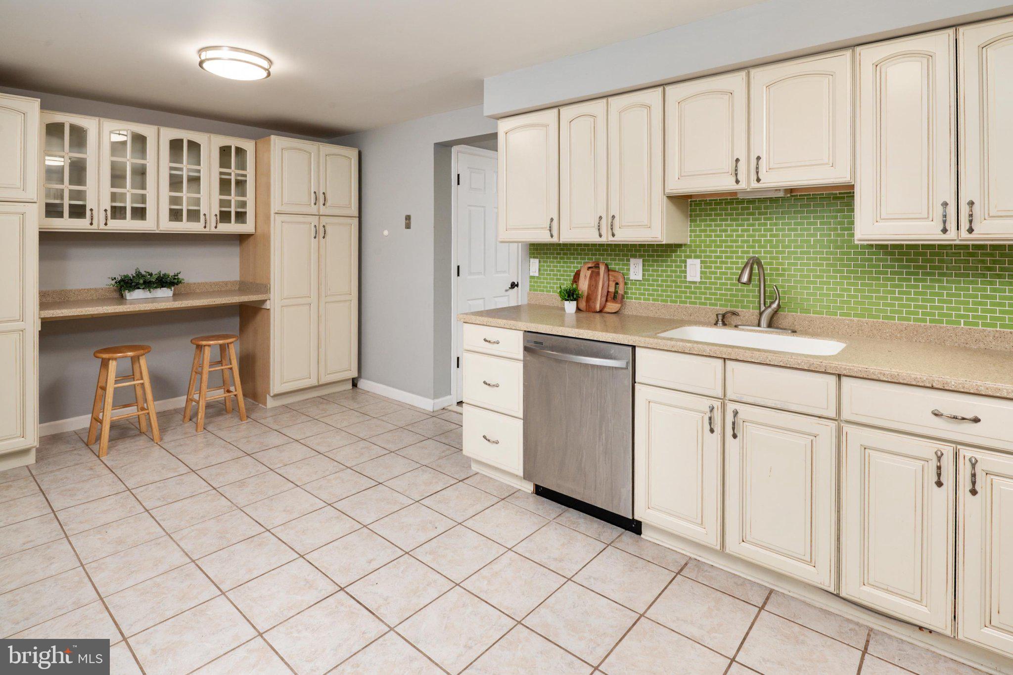 VILLAGE OF OLDE MILL - Residential