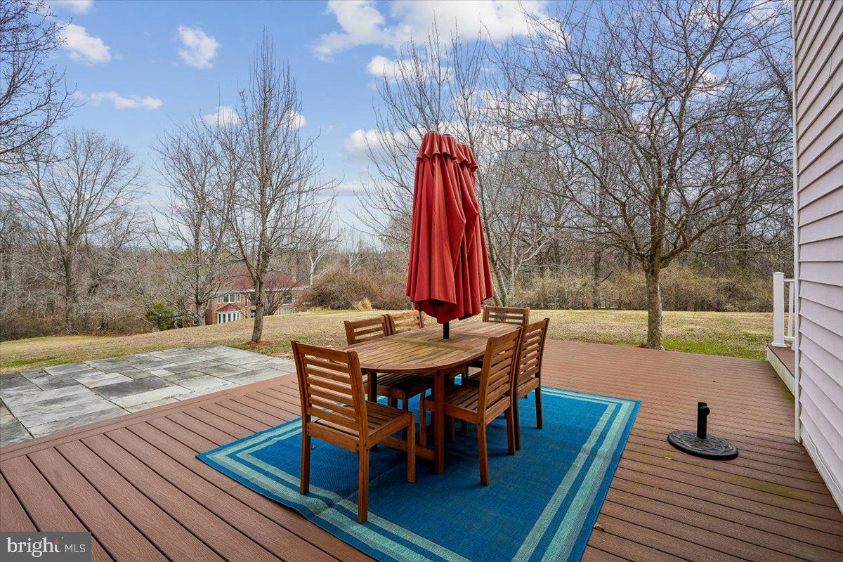ESWORTHY PARK - Residential