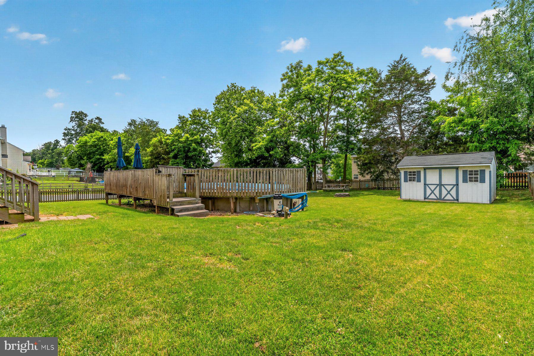 MEADOWBROOK - Residential