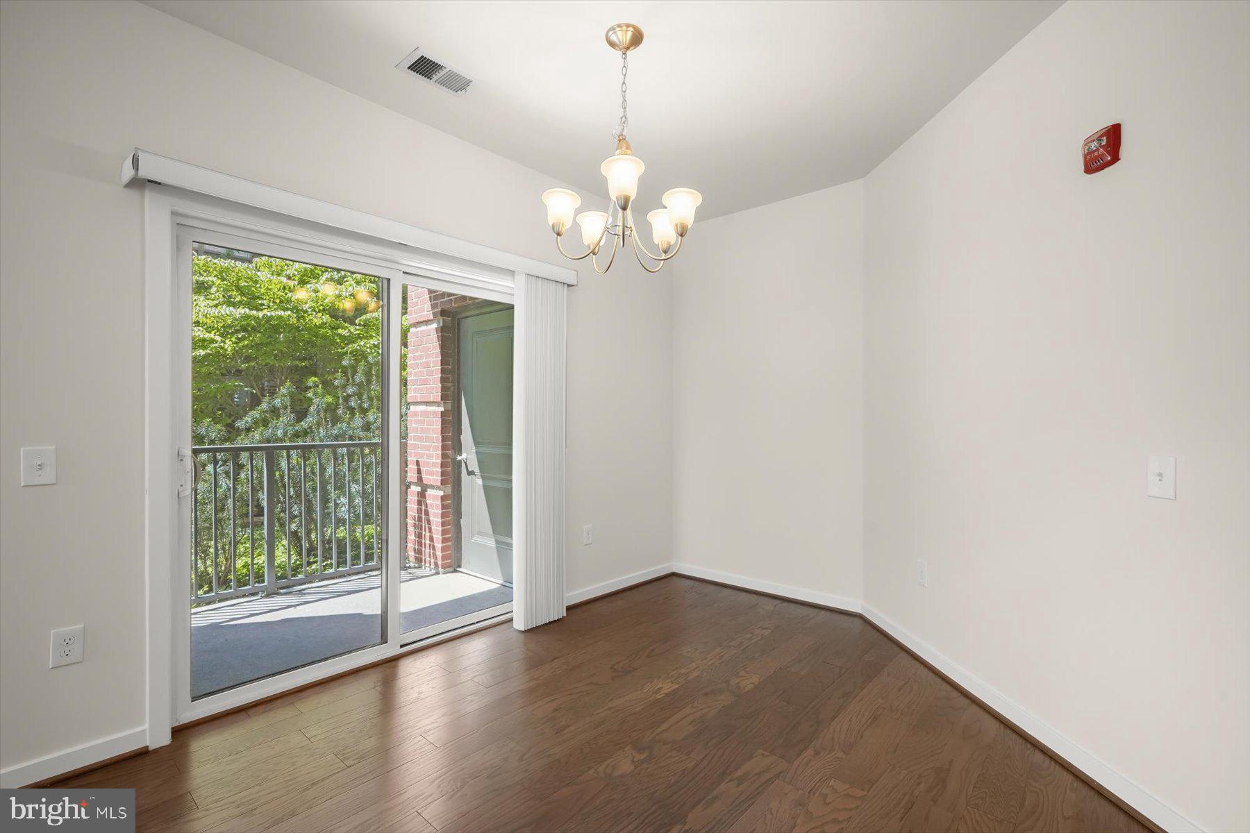 MOUNT VINEYARD - Residential