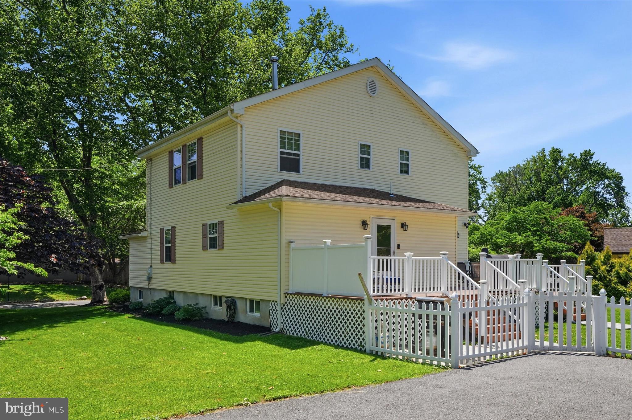 NEWPORT VILLAGE - Residential