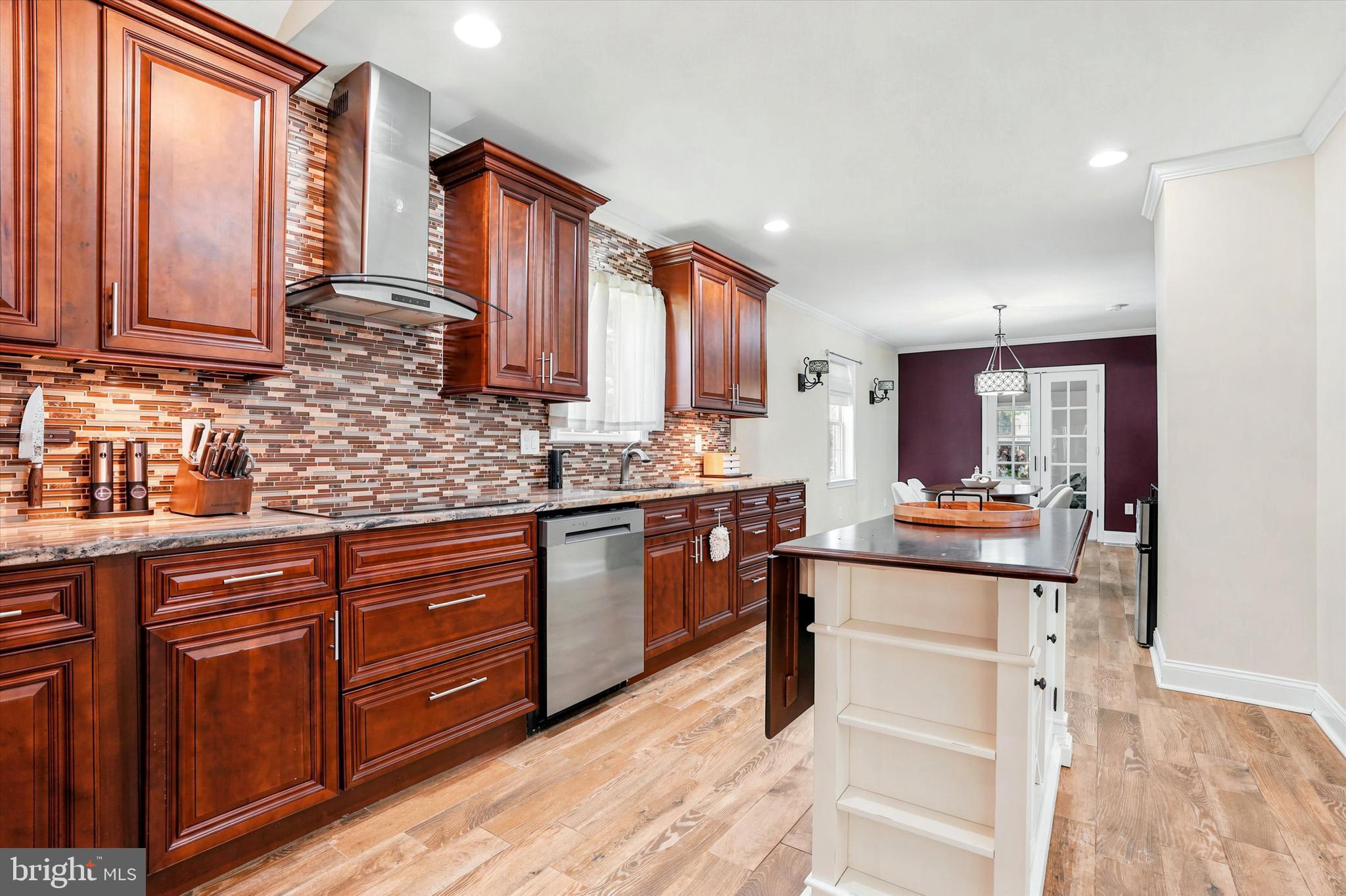 NEWPORT VILLAGE - Residential