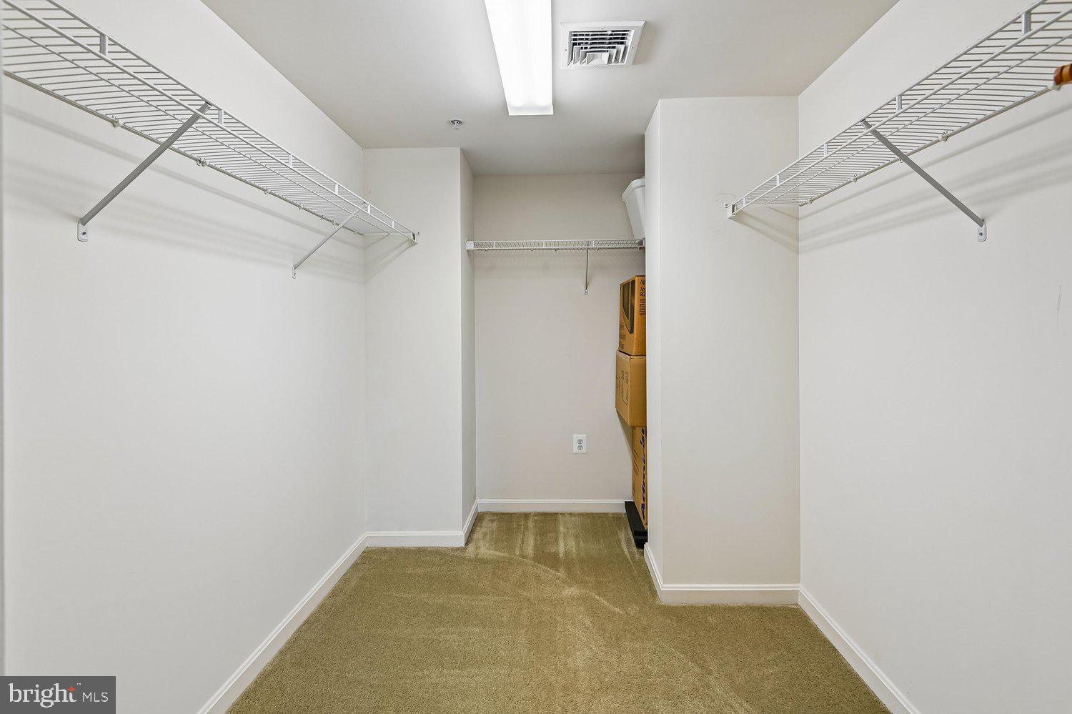 MCKINSEY PARK - Residential