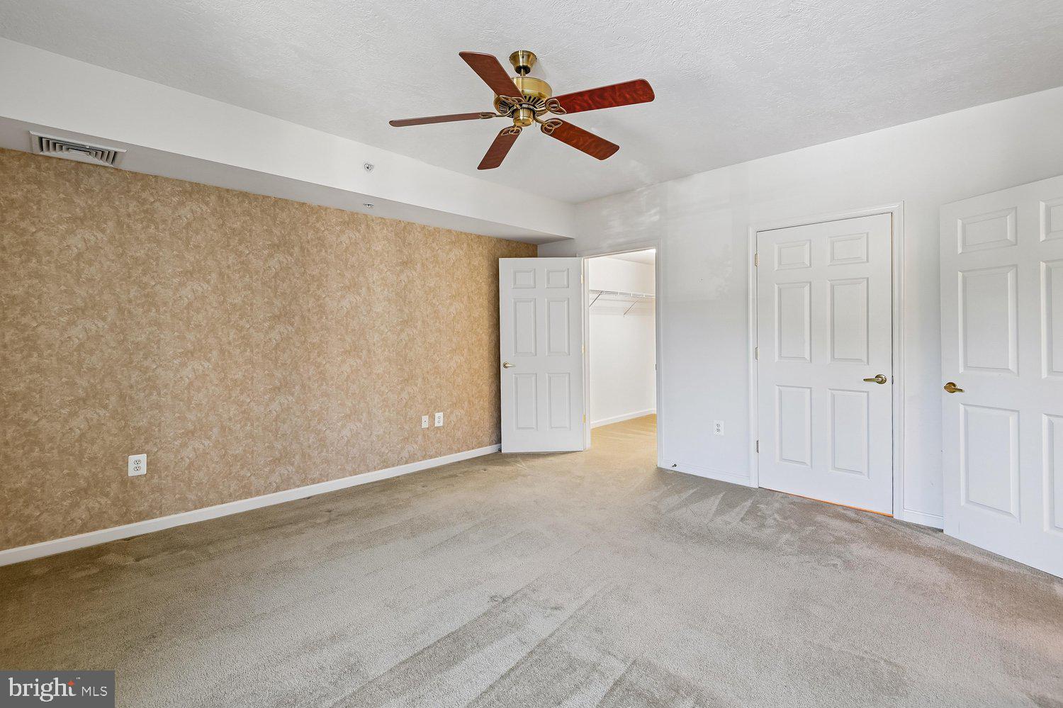 MCKINSEY PARK - Residential