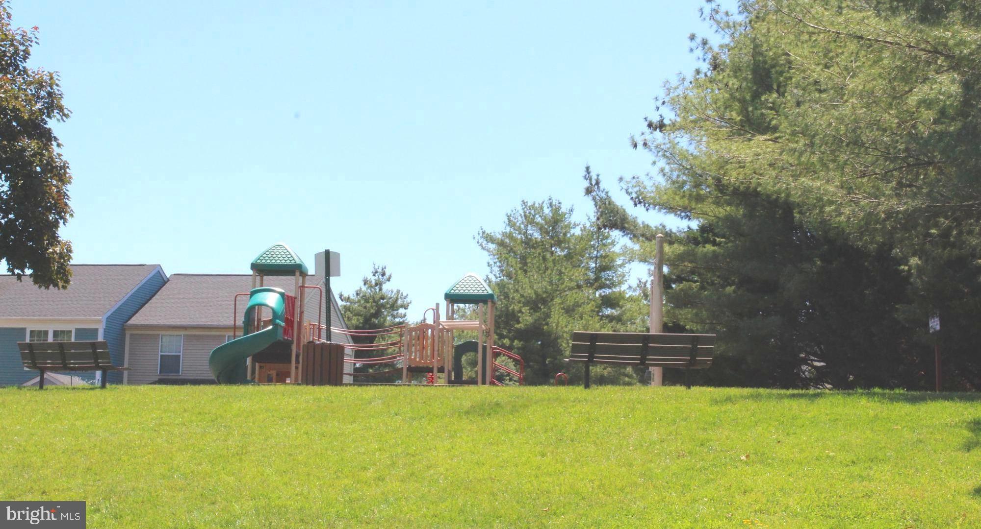 CLOVERLEAF TOWNHOUSES - Residential