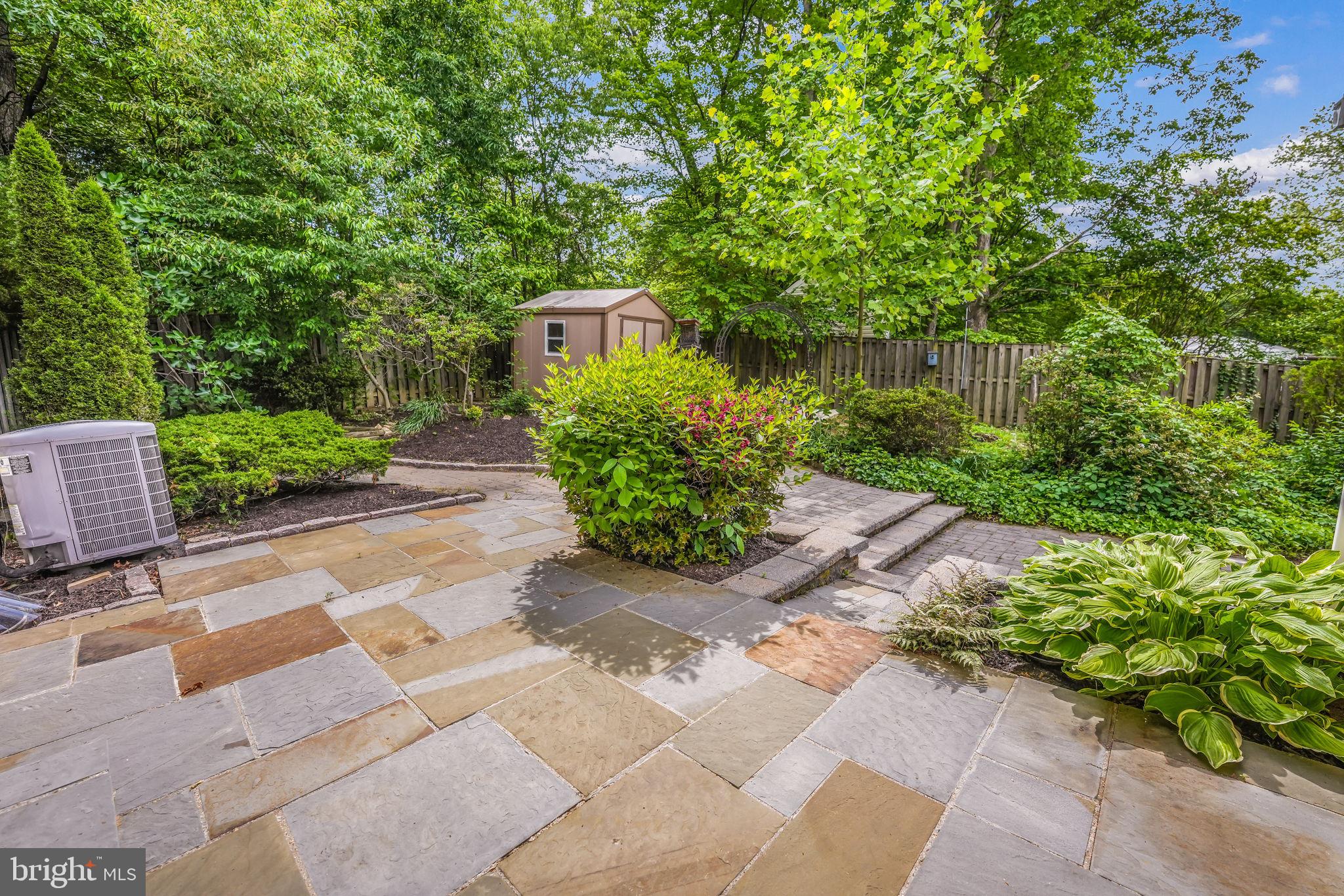 NEWINGTON FOREST - Residential