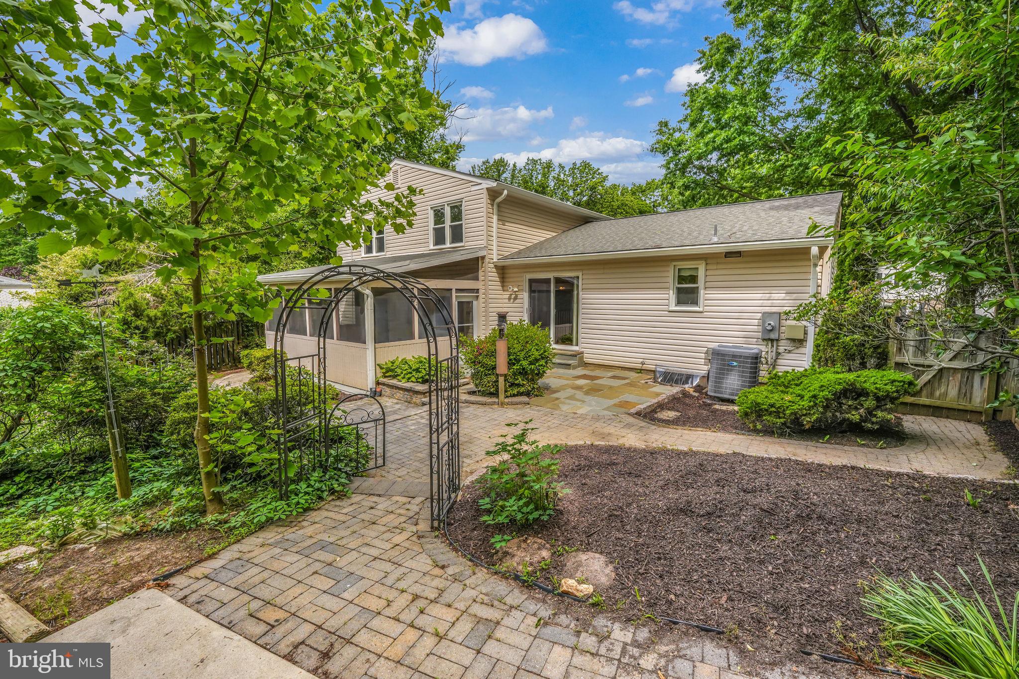 NEWINGTON FOREST - Residential