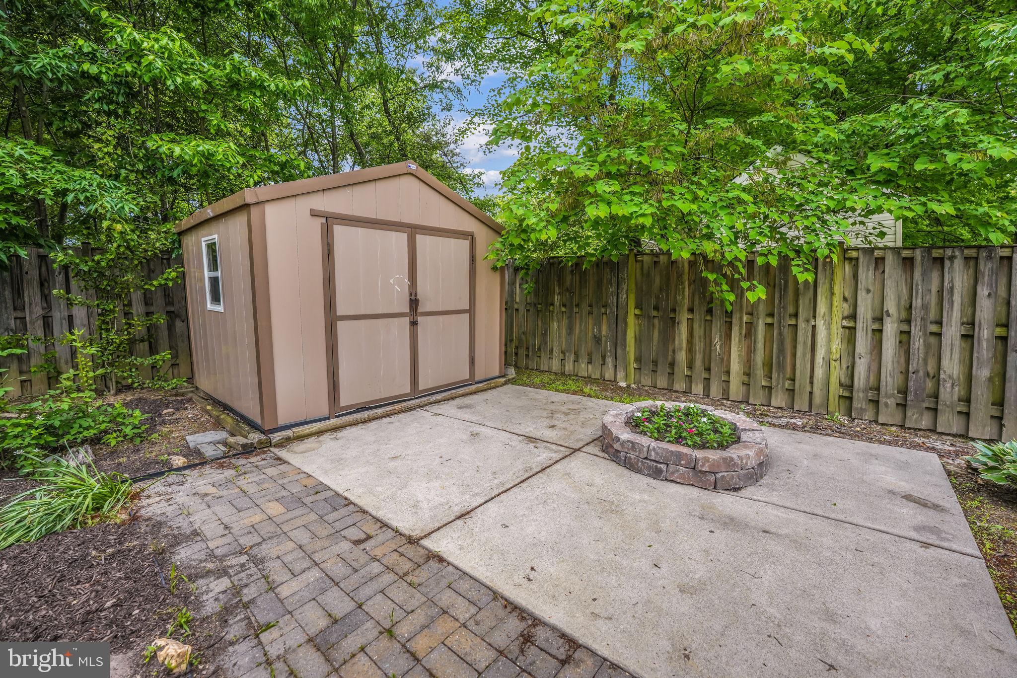NEWINGTON FOREST - Residential