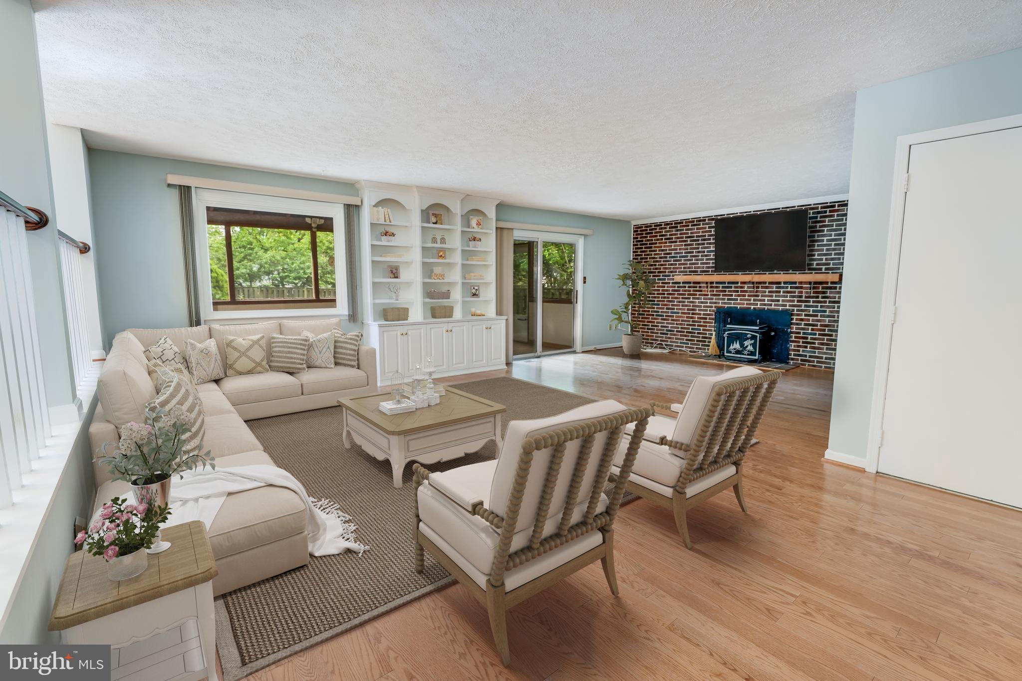 NEWINGTON FOREST - Residential