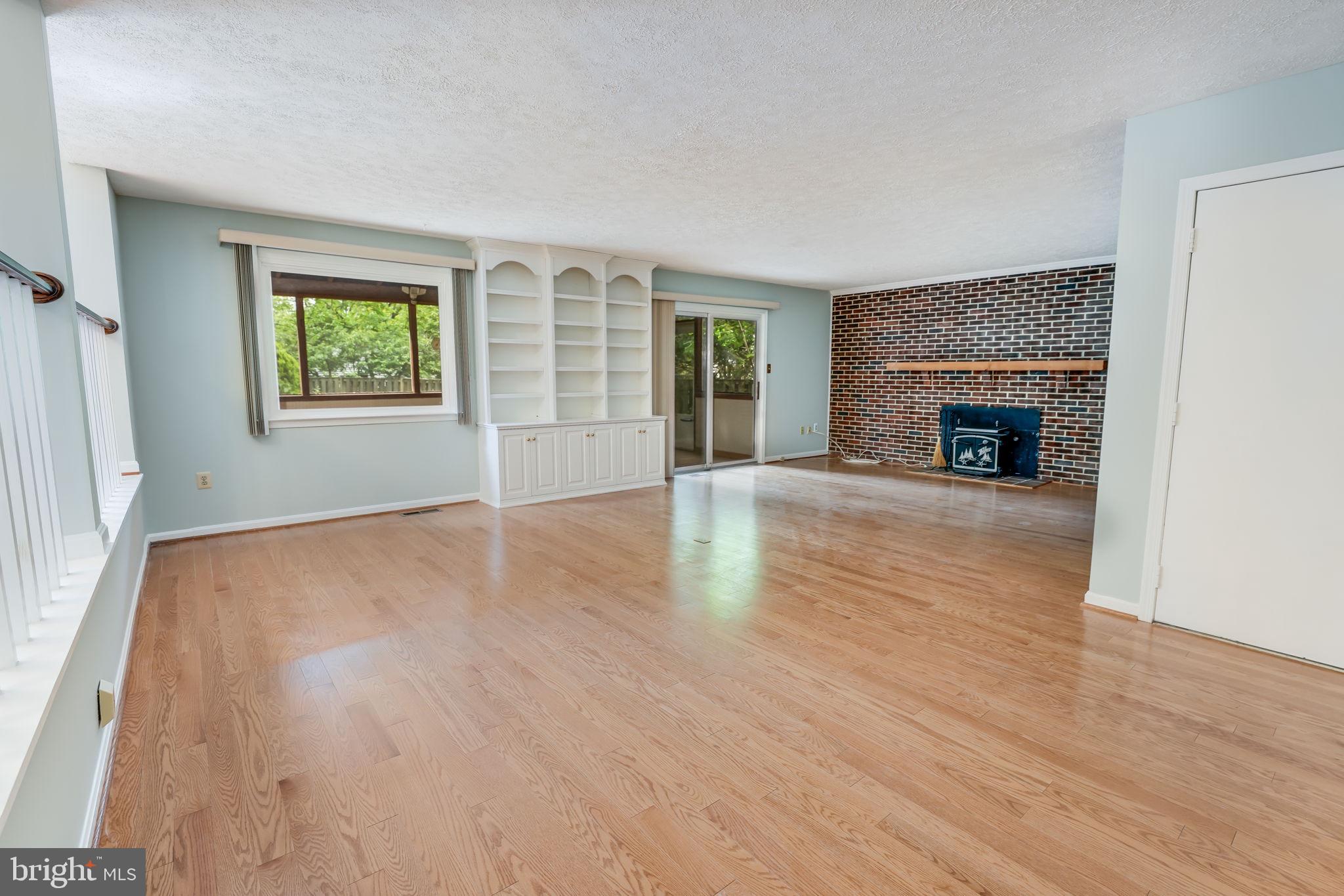 NEWINGTON FOREST - Residential