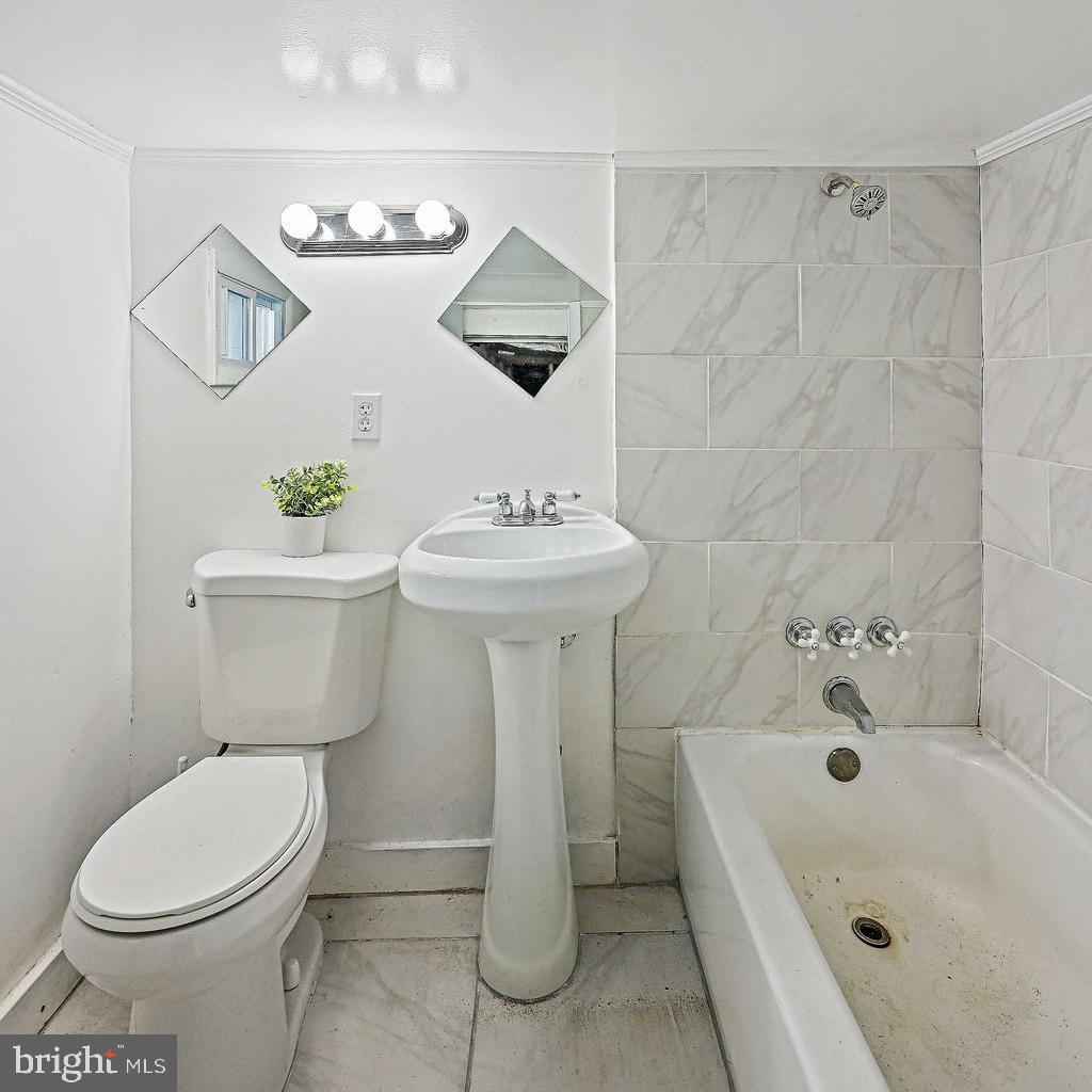KENILWORTH PARK - Residential
