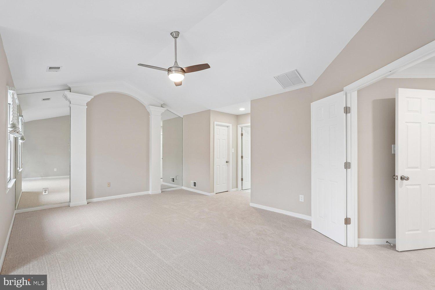 RESTON - Residential