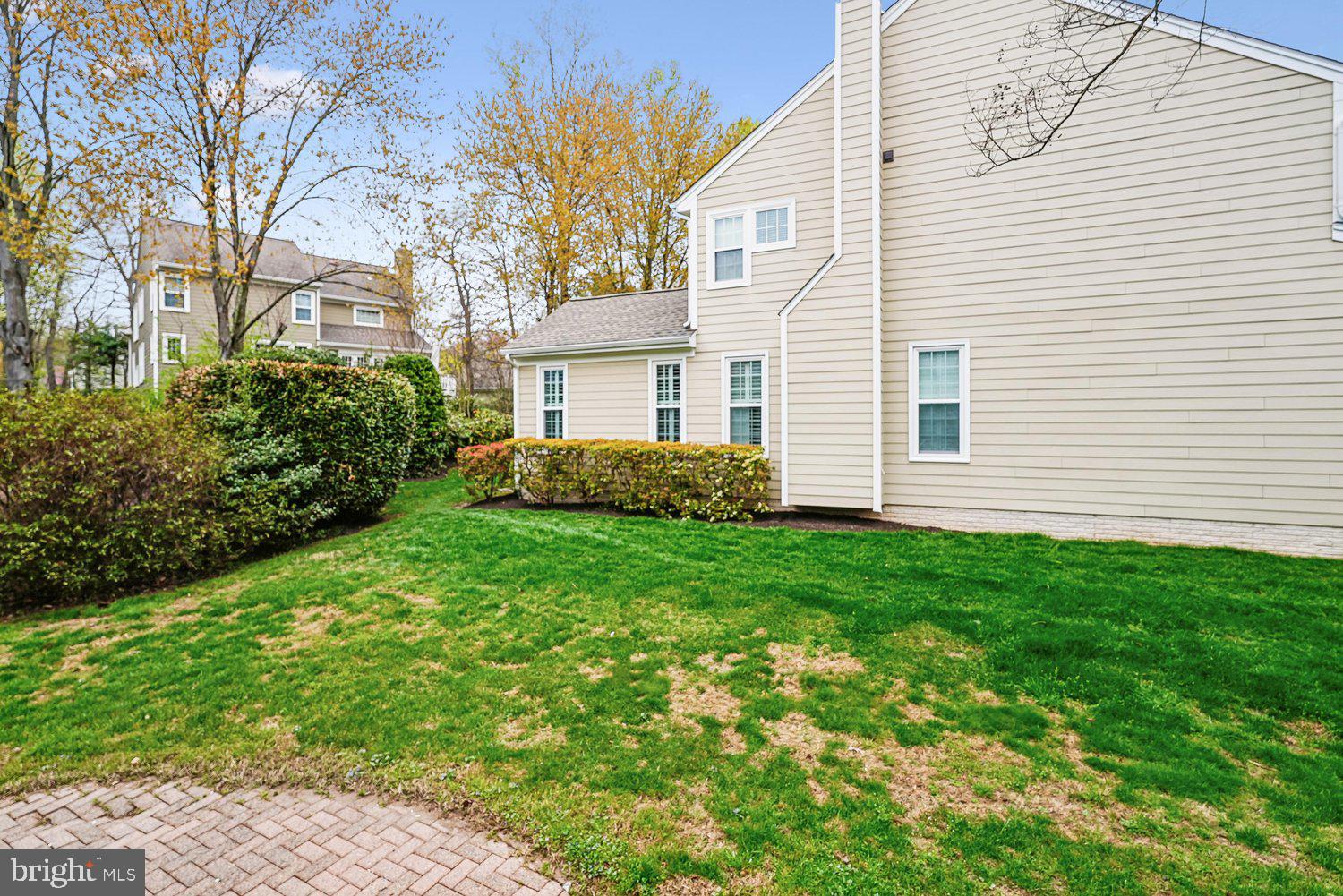 RESTON - Residential
