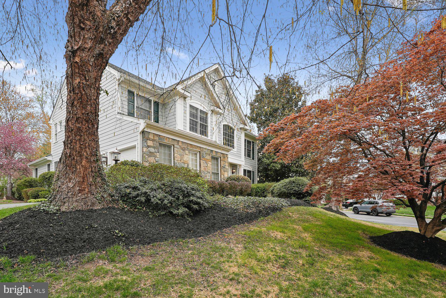 RESTON - Residential