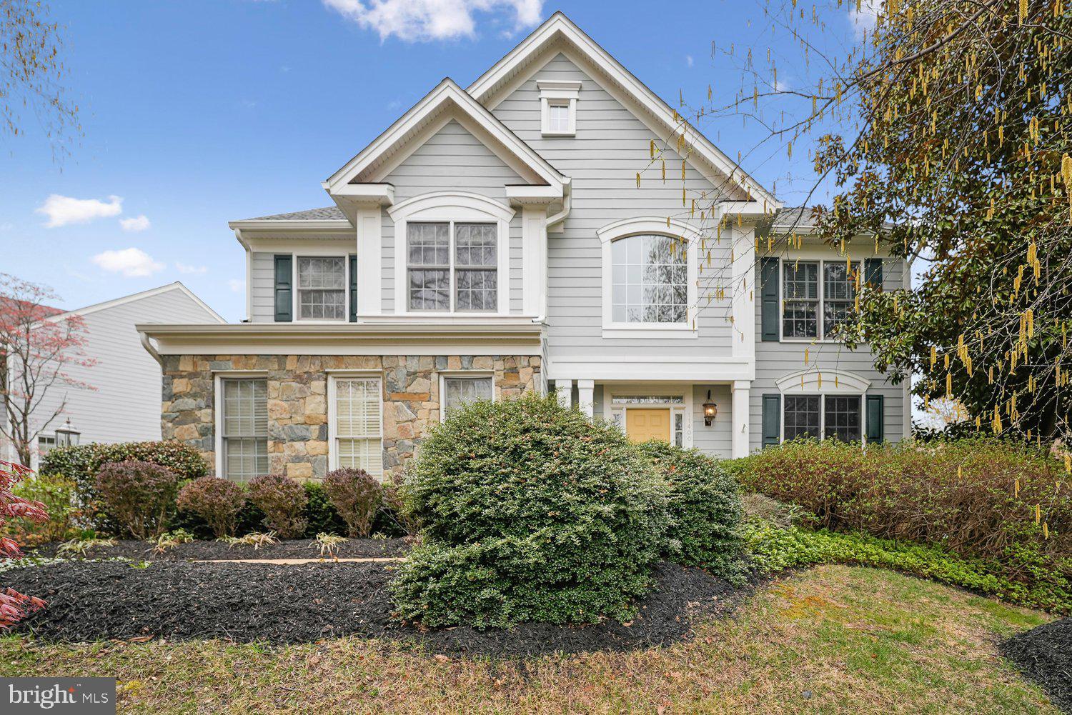 RESTON - Residential