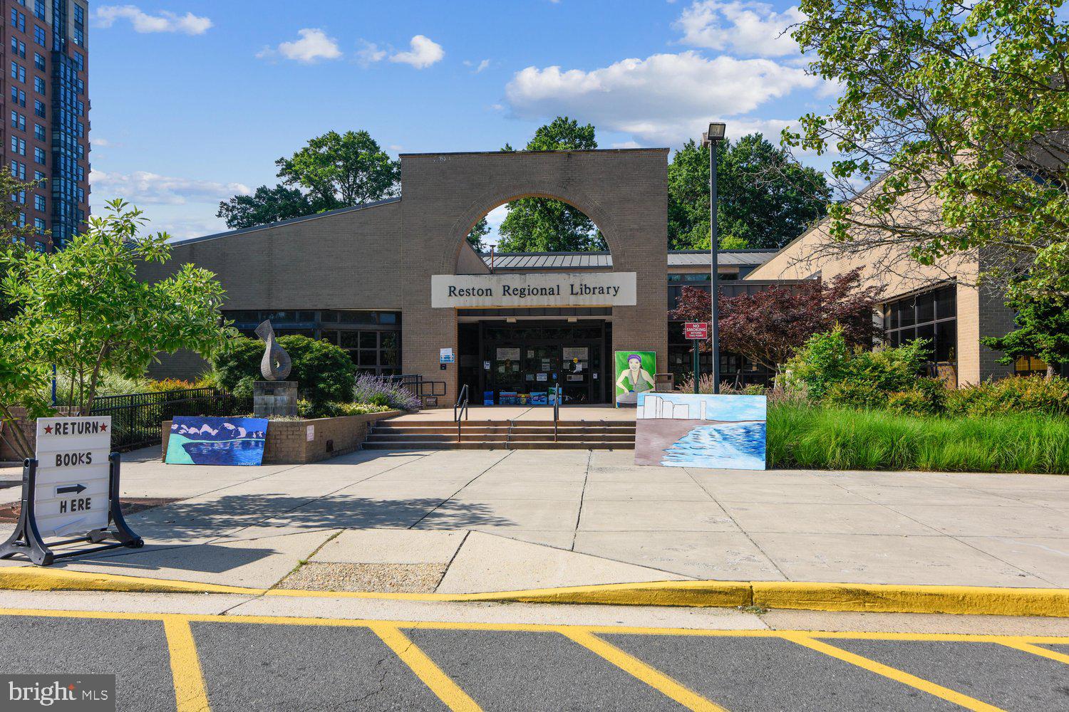 RESTON - Residential