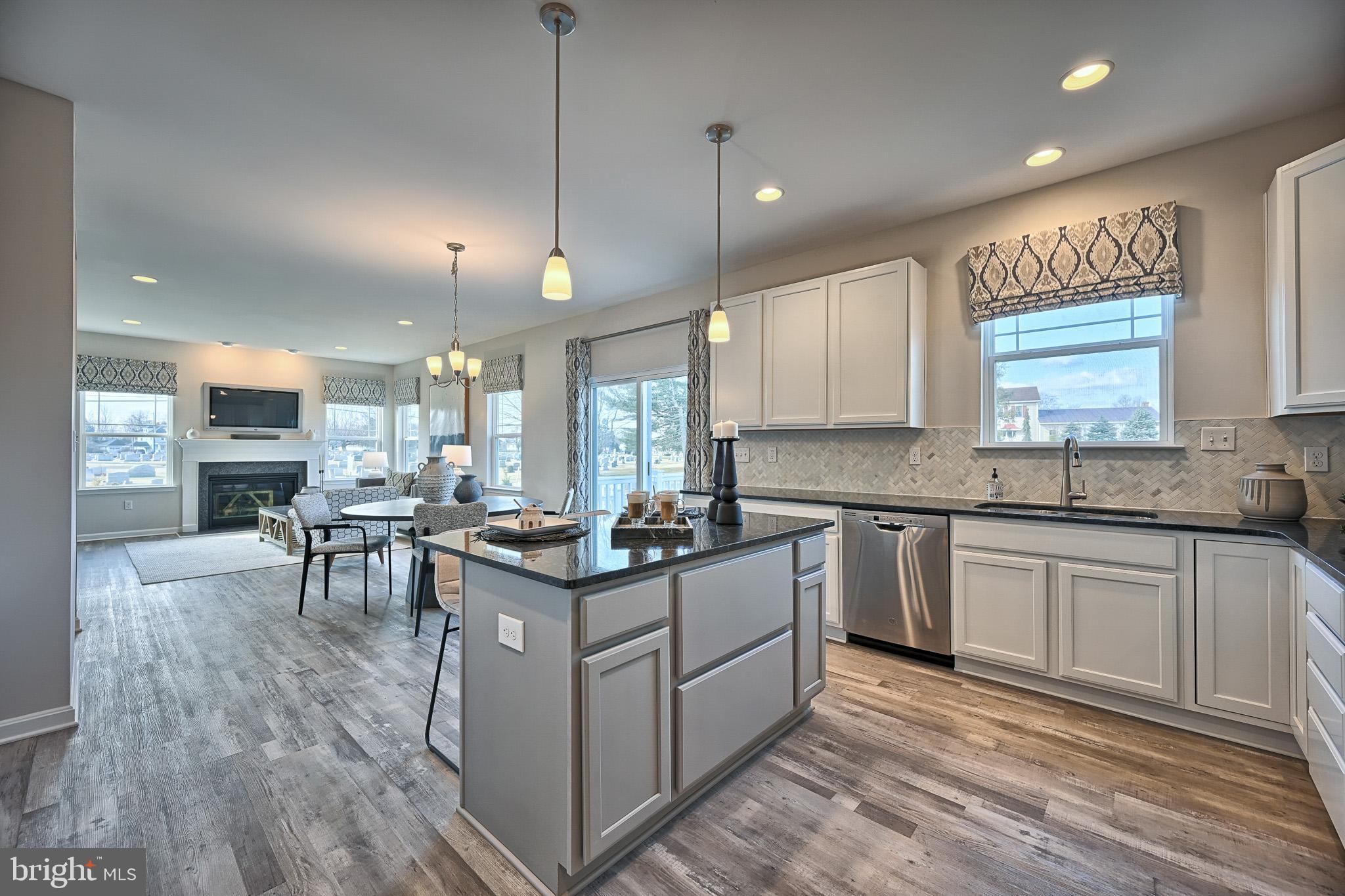 TRIMBLE HILLS - Residential