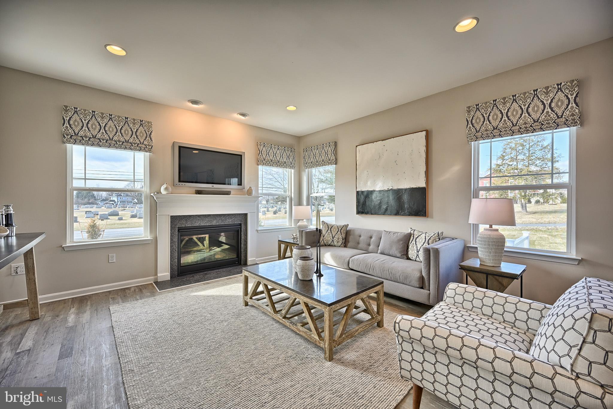 TRIMBLE HILLS - Residential