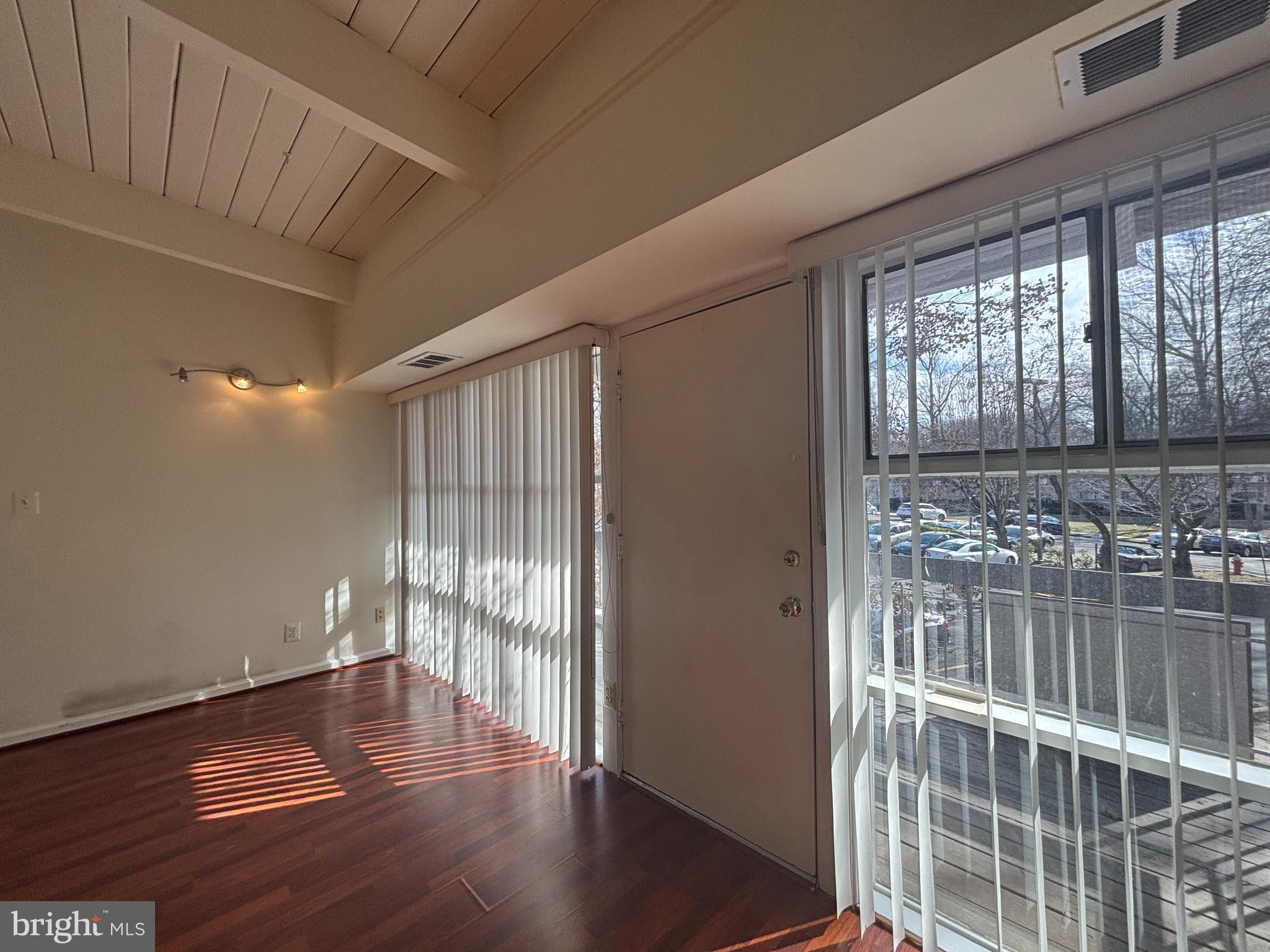 HERITAGE WOODS NORTH - Residential