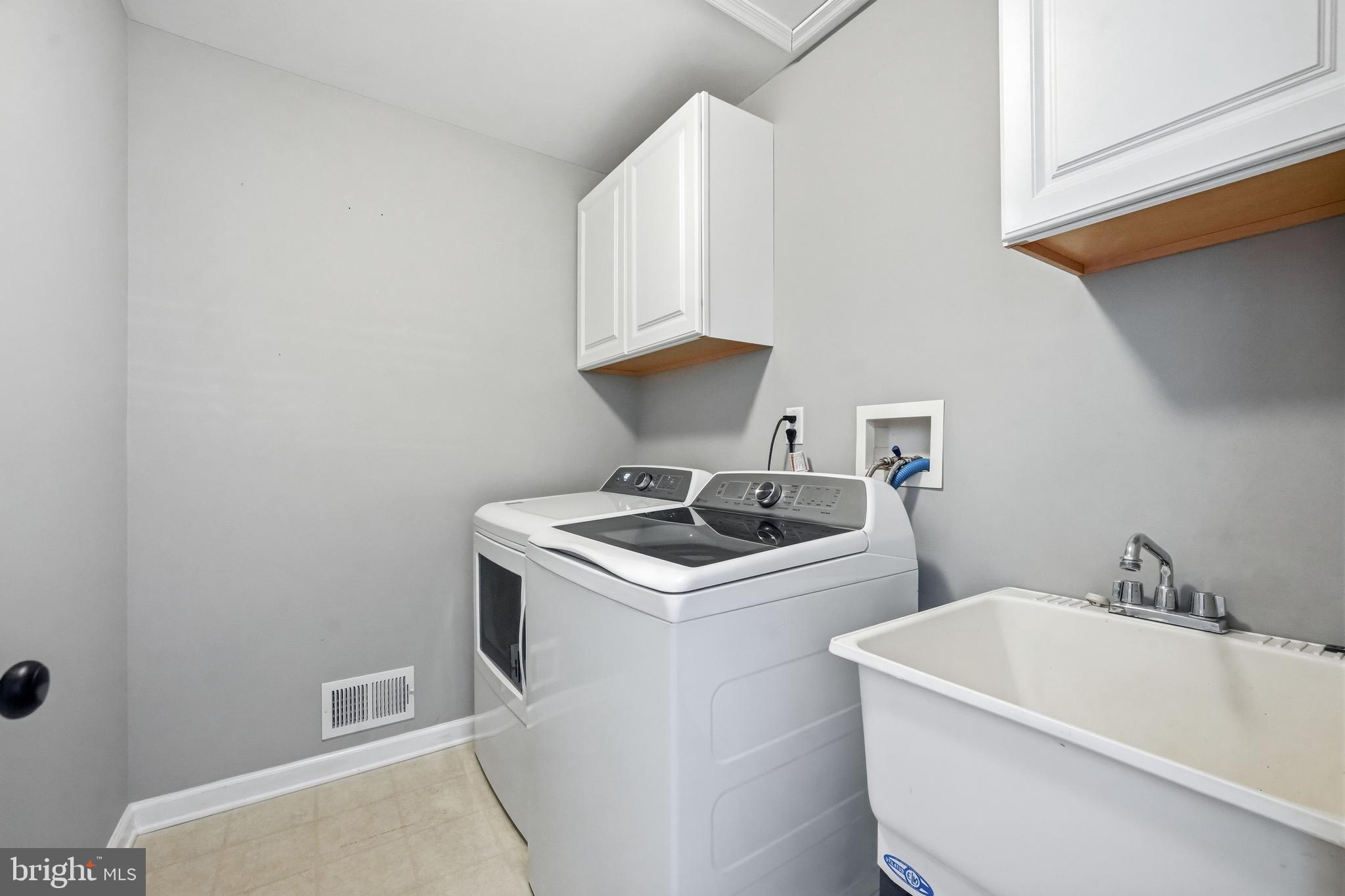 BRANDYWINE @ THORN - Residential