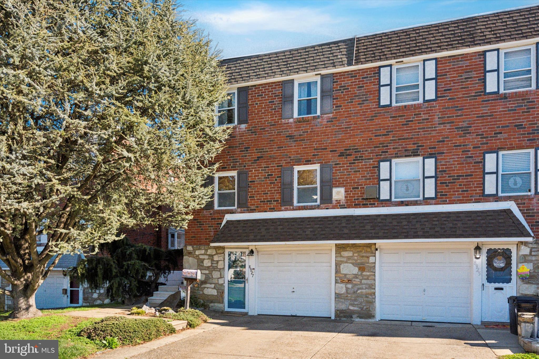 HOLME CIRCLE - Residential