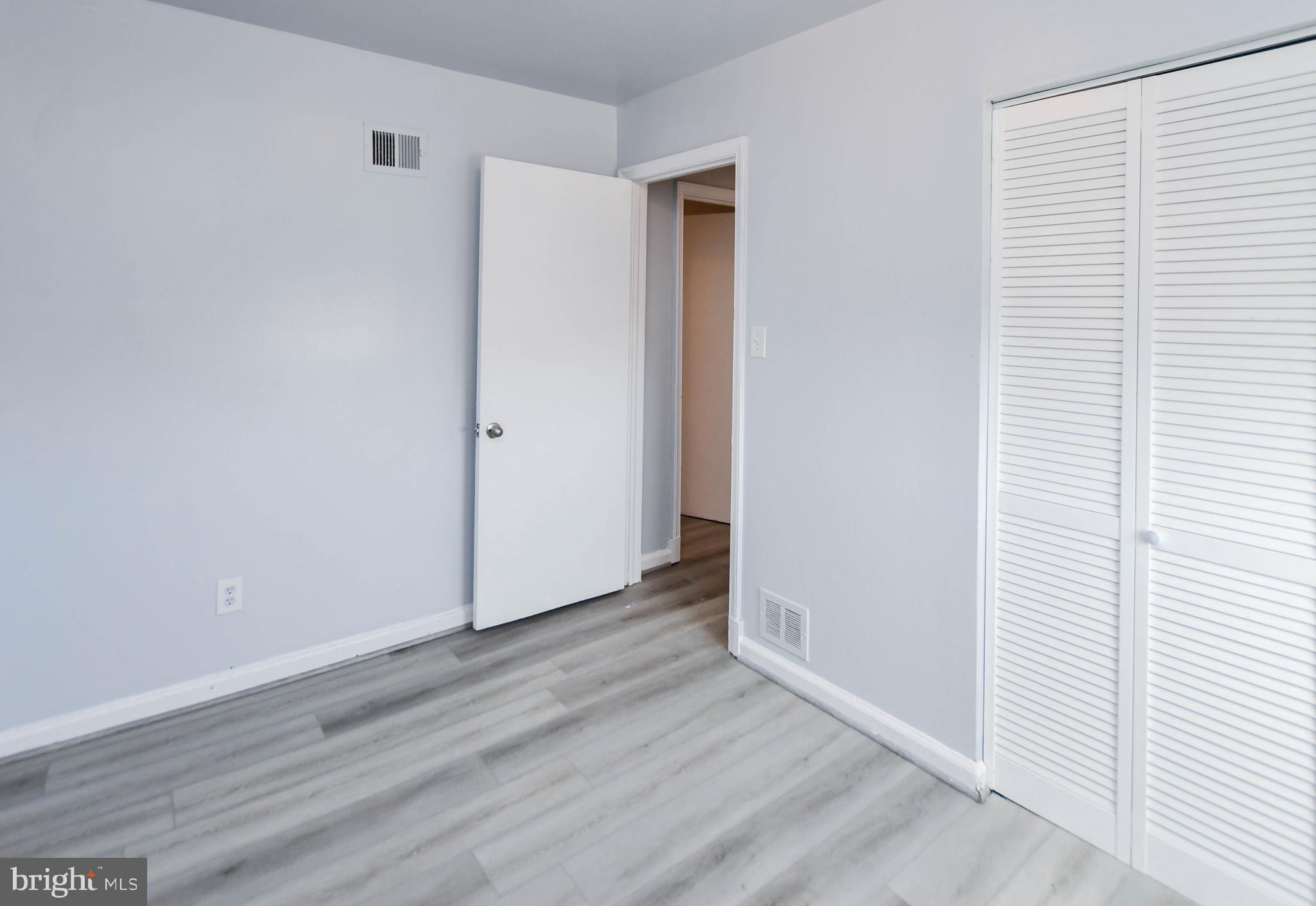 IVERSON MEWS CONDOMINIUM - Residential