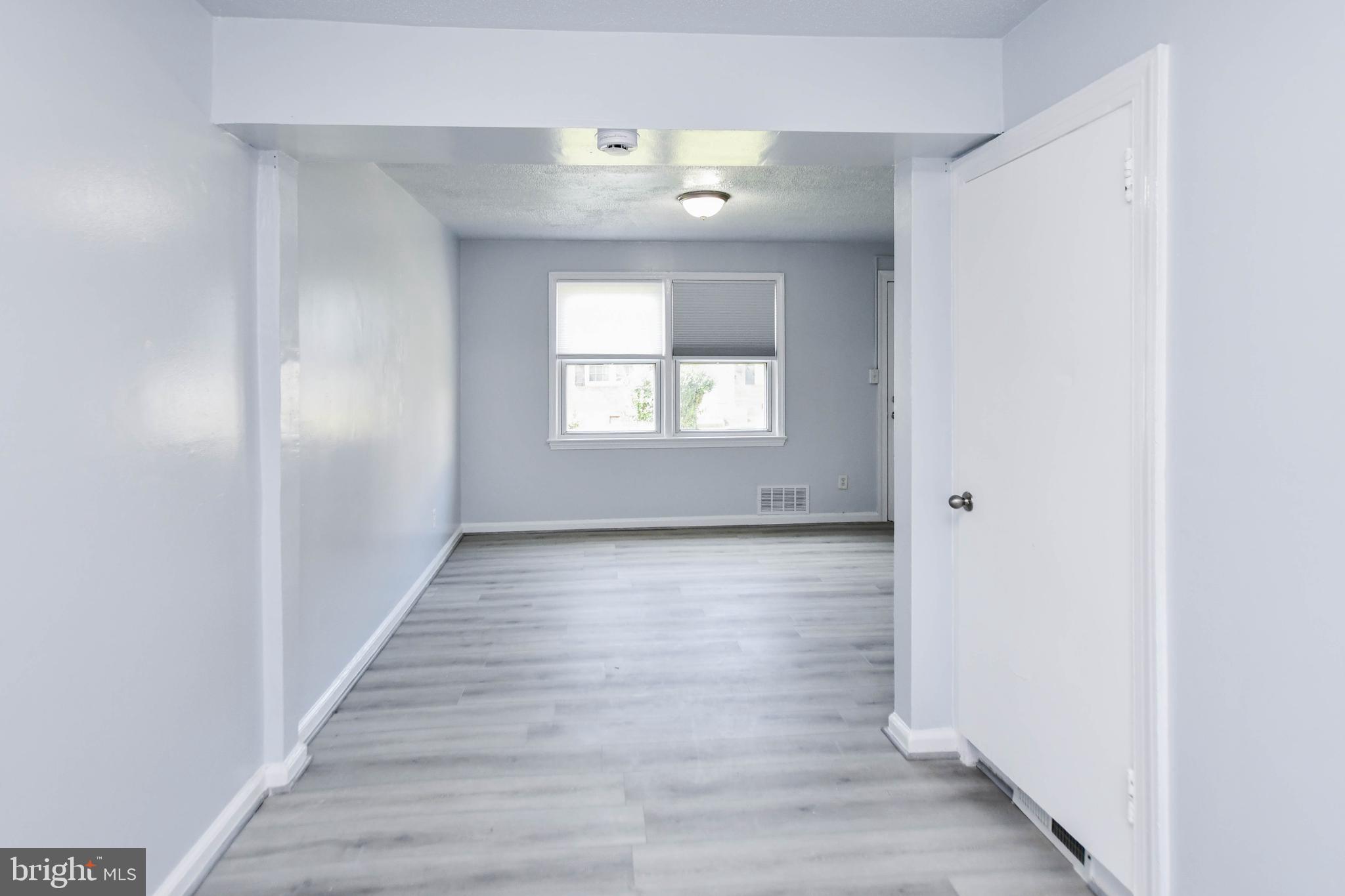 IVERSON MEWS CONDOMINIUM - Residential