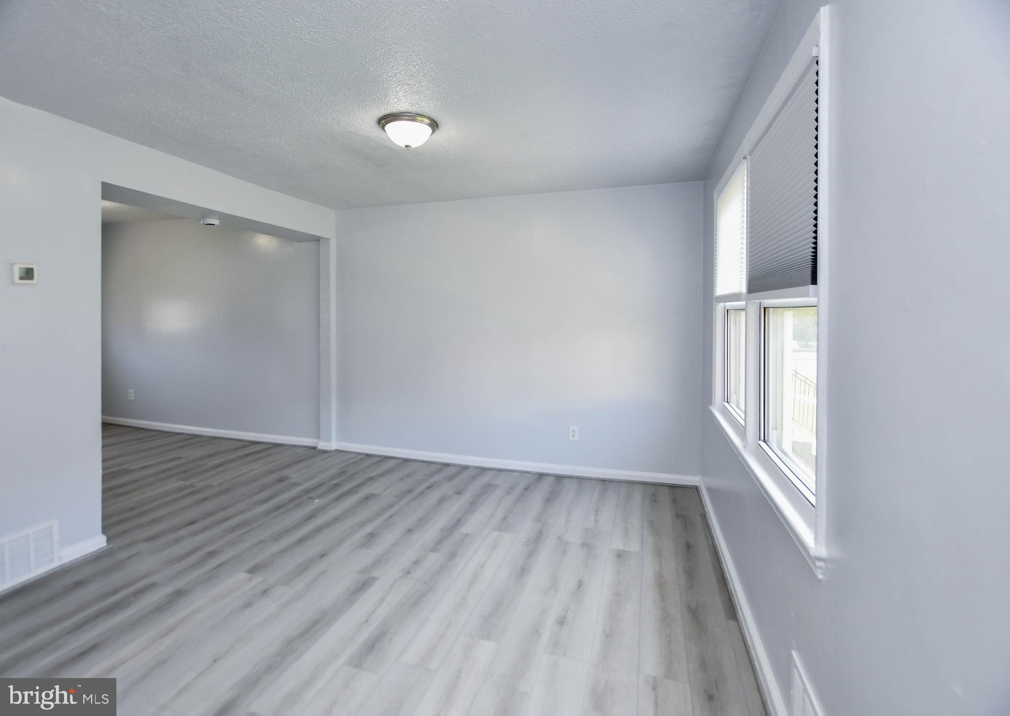 IVERSON MEWS CONDOMINIUM - Residential