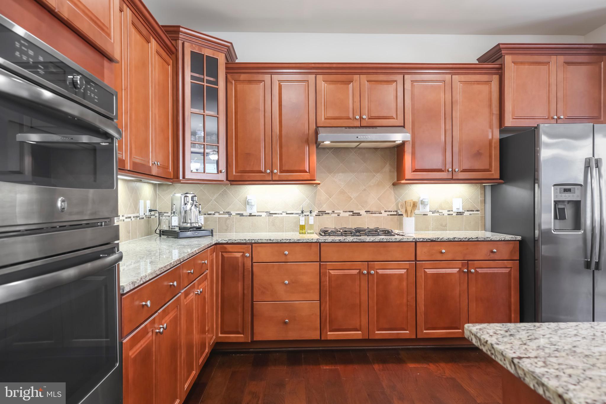 VIRGINIA HERITAGE AT LEE'S PARK - Residential