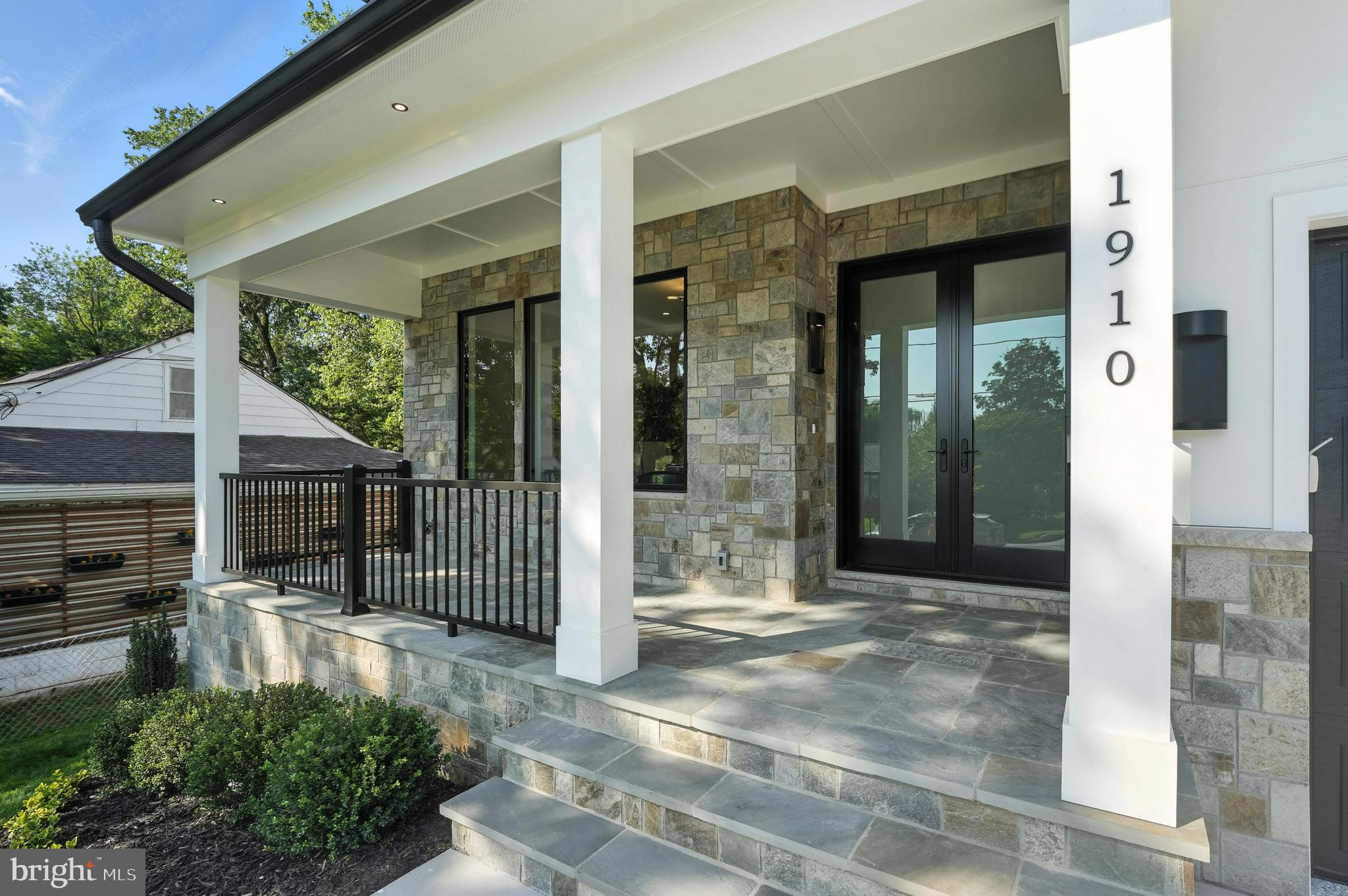 PIMMIT HILLS - Residential