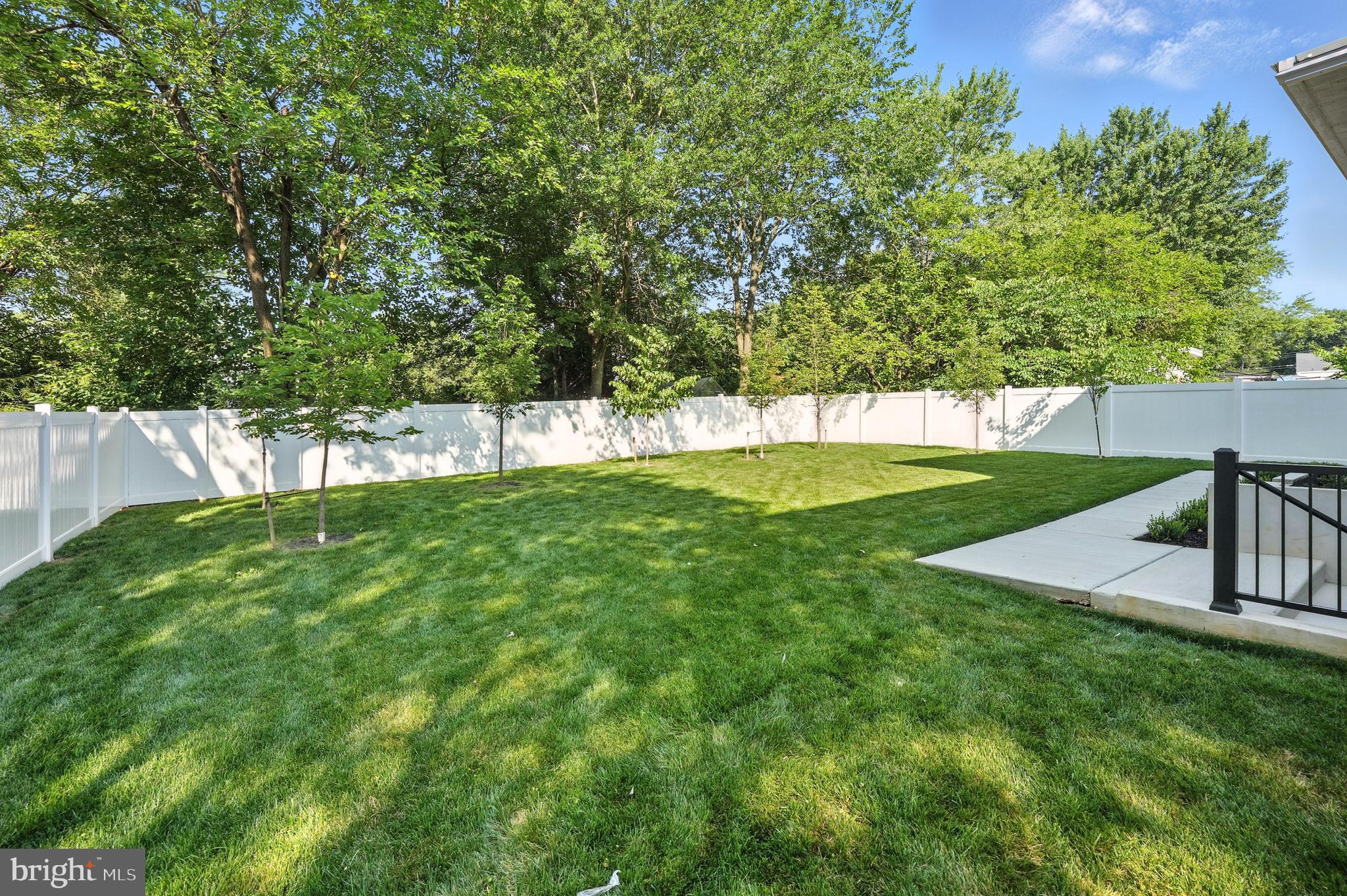 PIMMIT HILLS - Residential