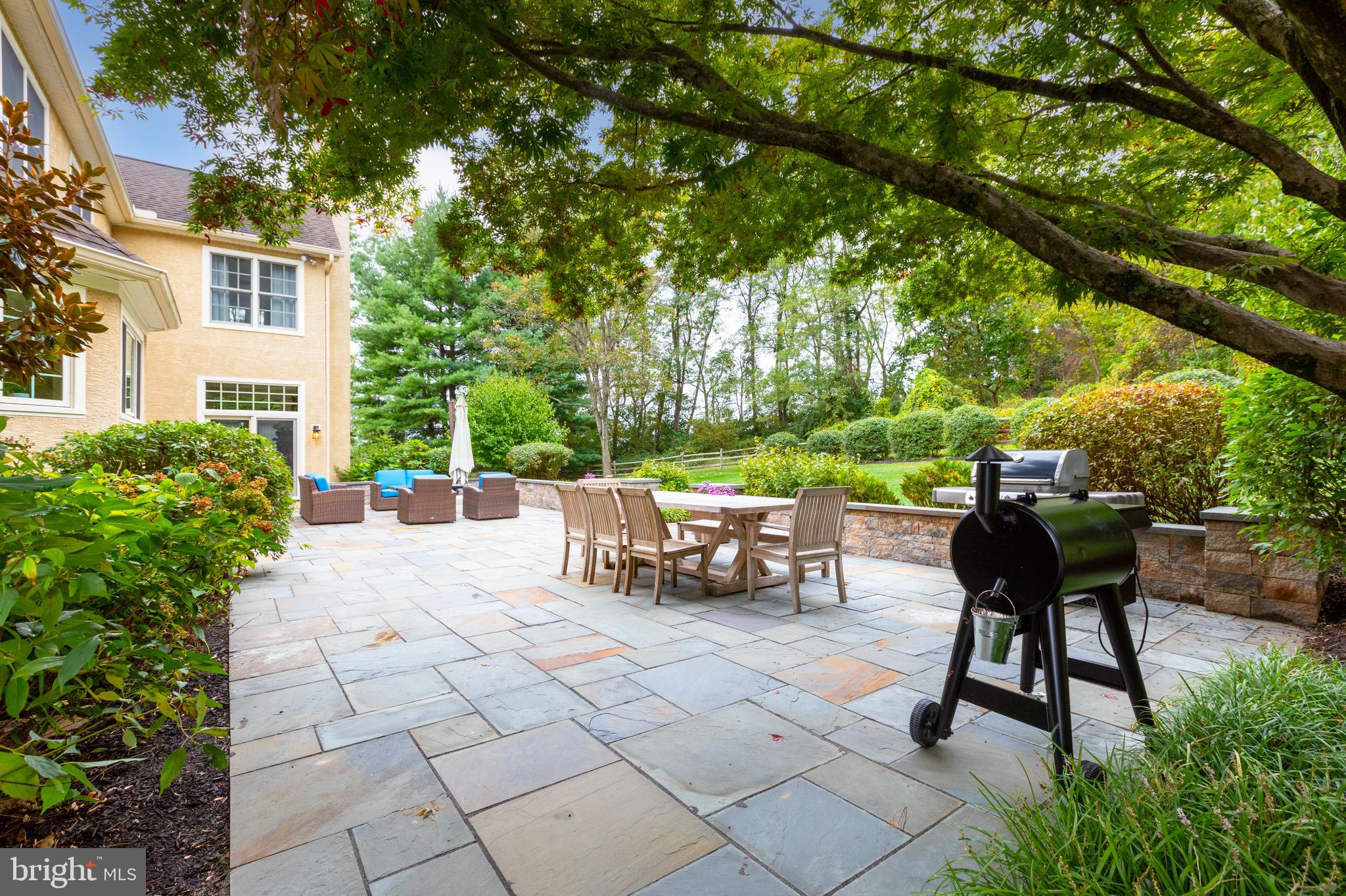 HAMILTON PLACE - Residential