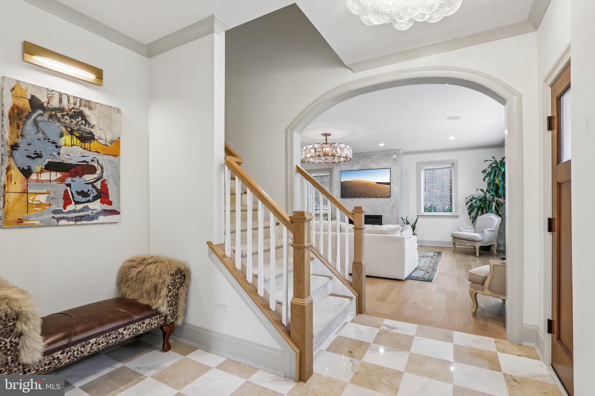 COLLEGE PARK - Residential