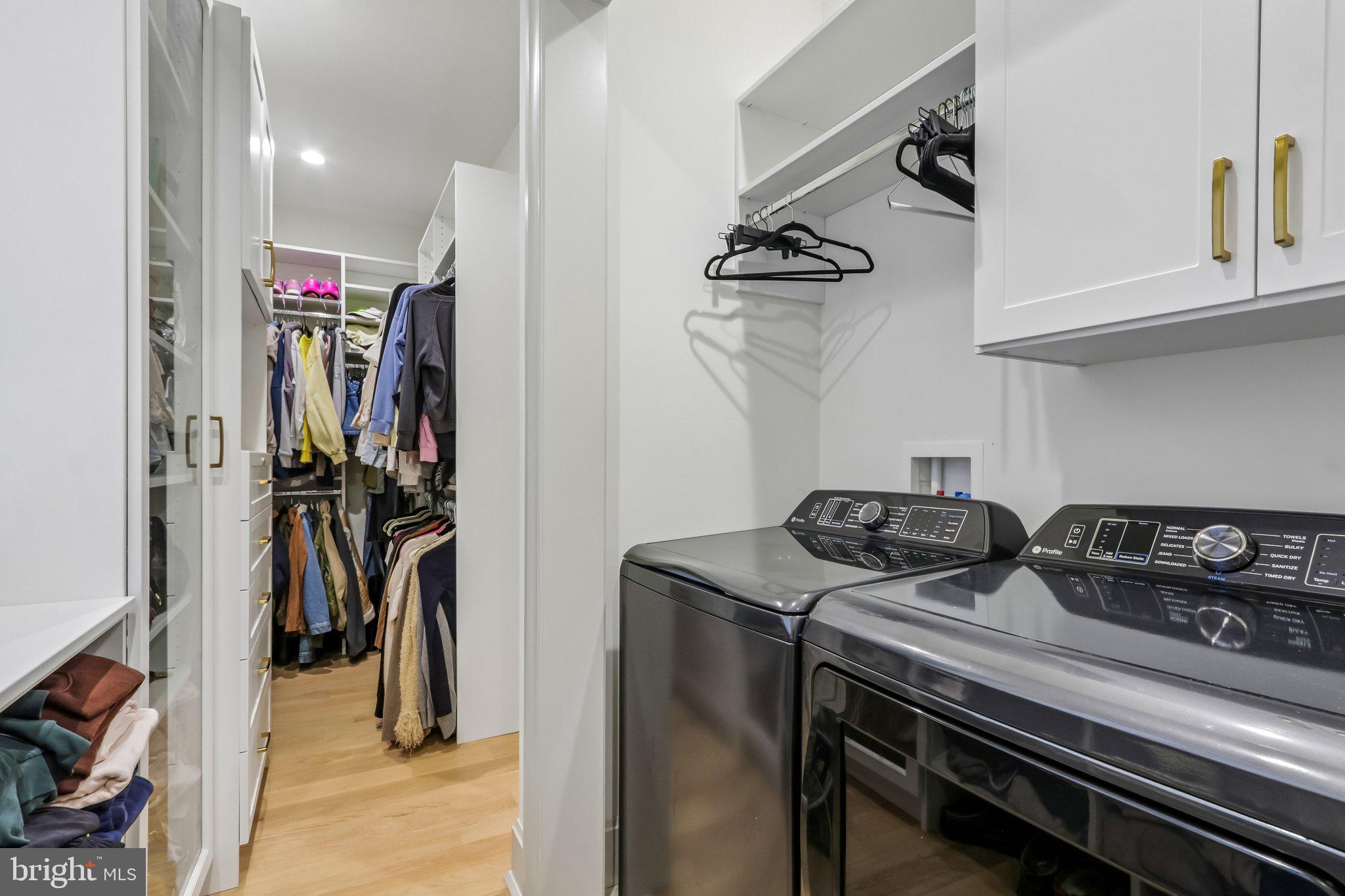 COLLEGE PARK - Residential
