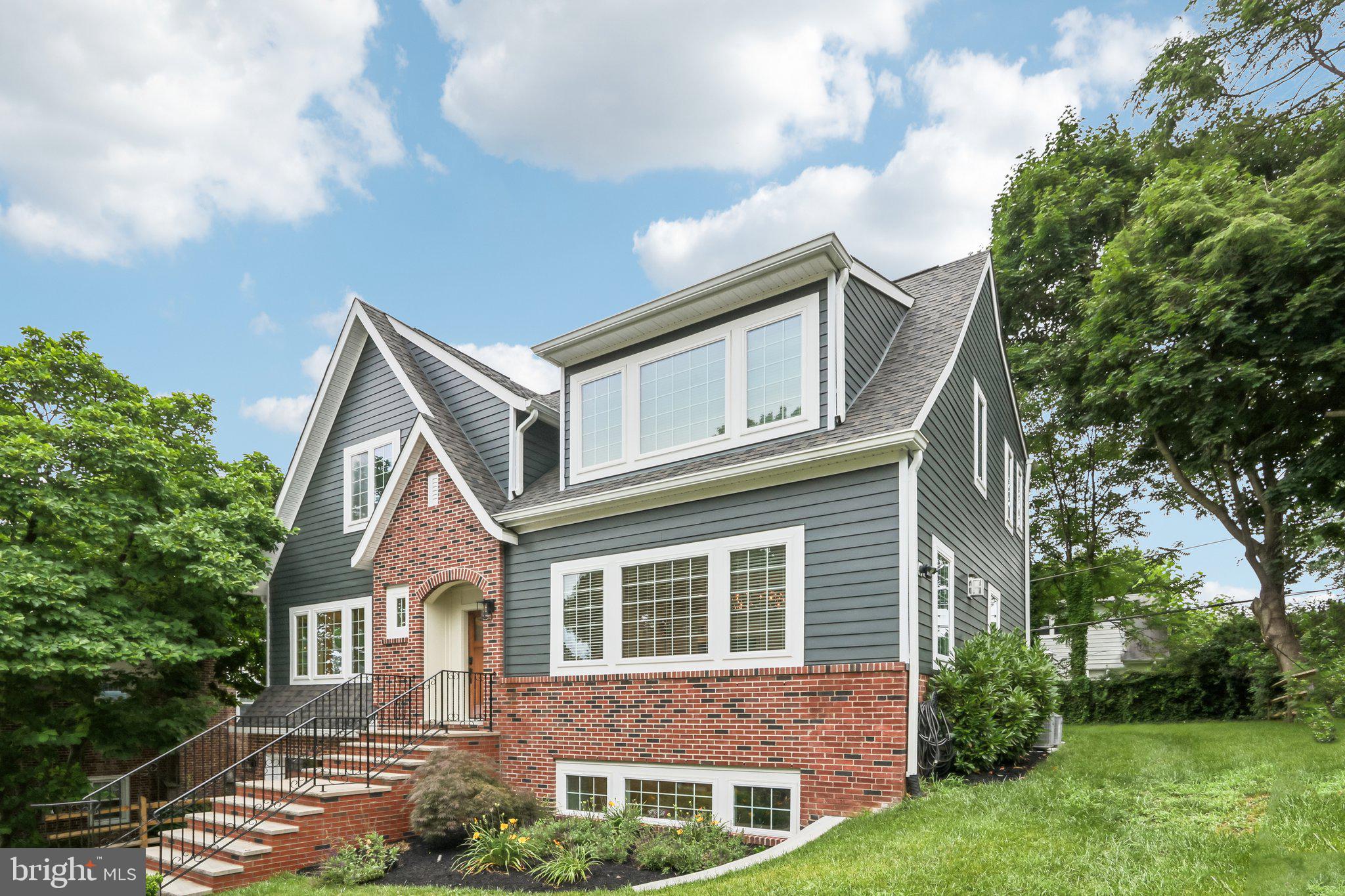 COLLEGE PARK - Residential