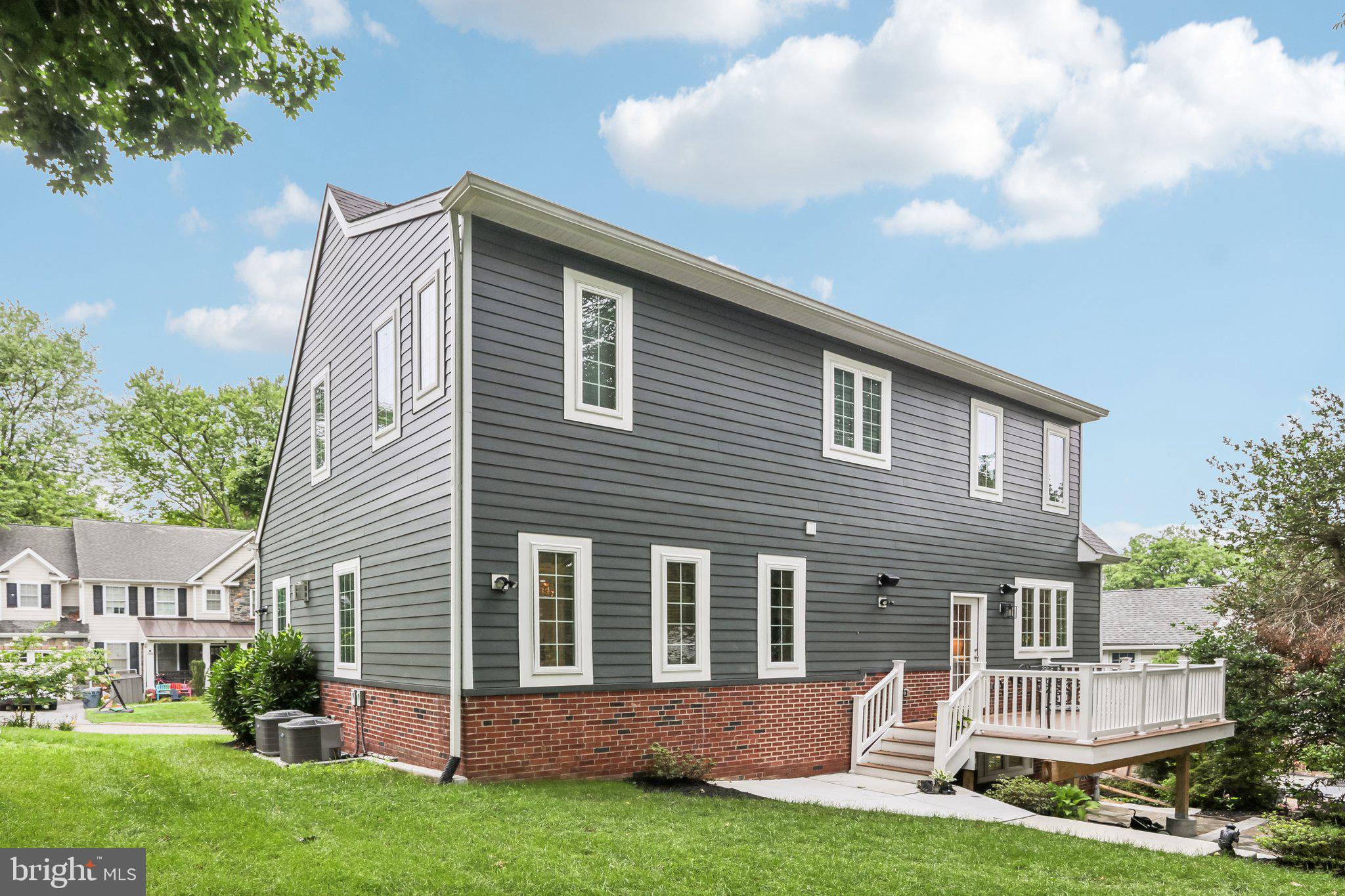 COLLEGE PARK - Residential