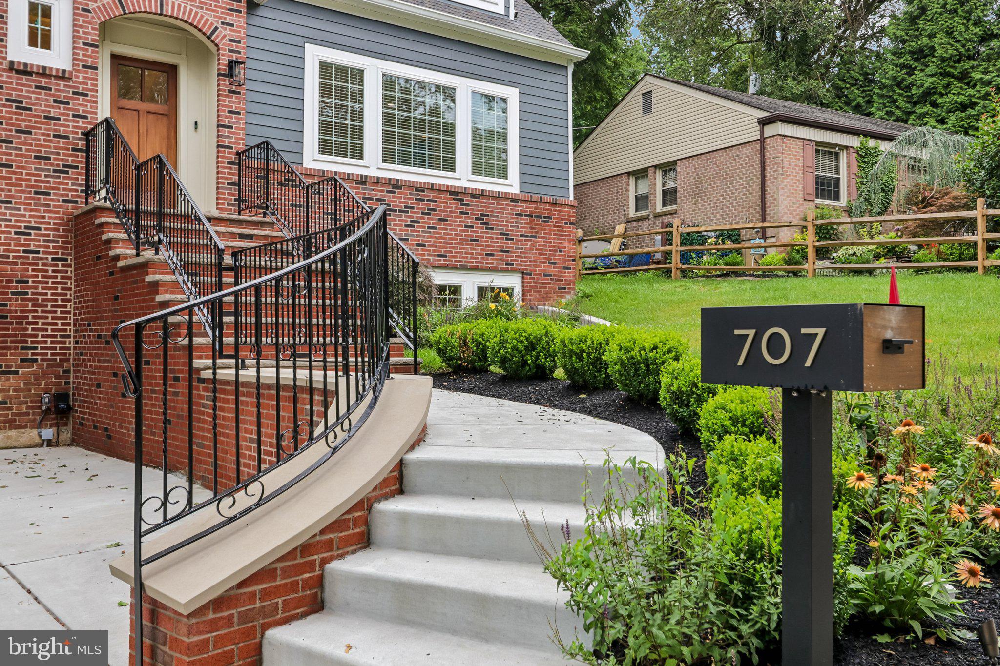 COLLEGE PARK - Residential