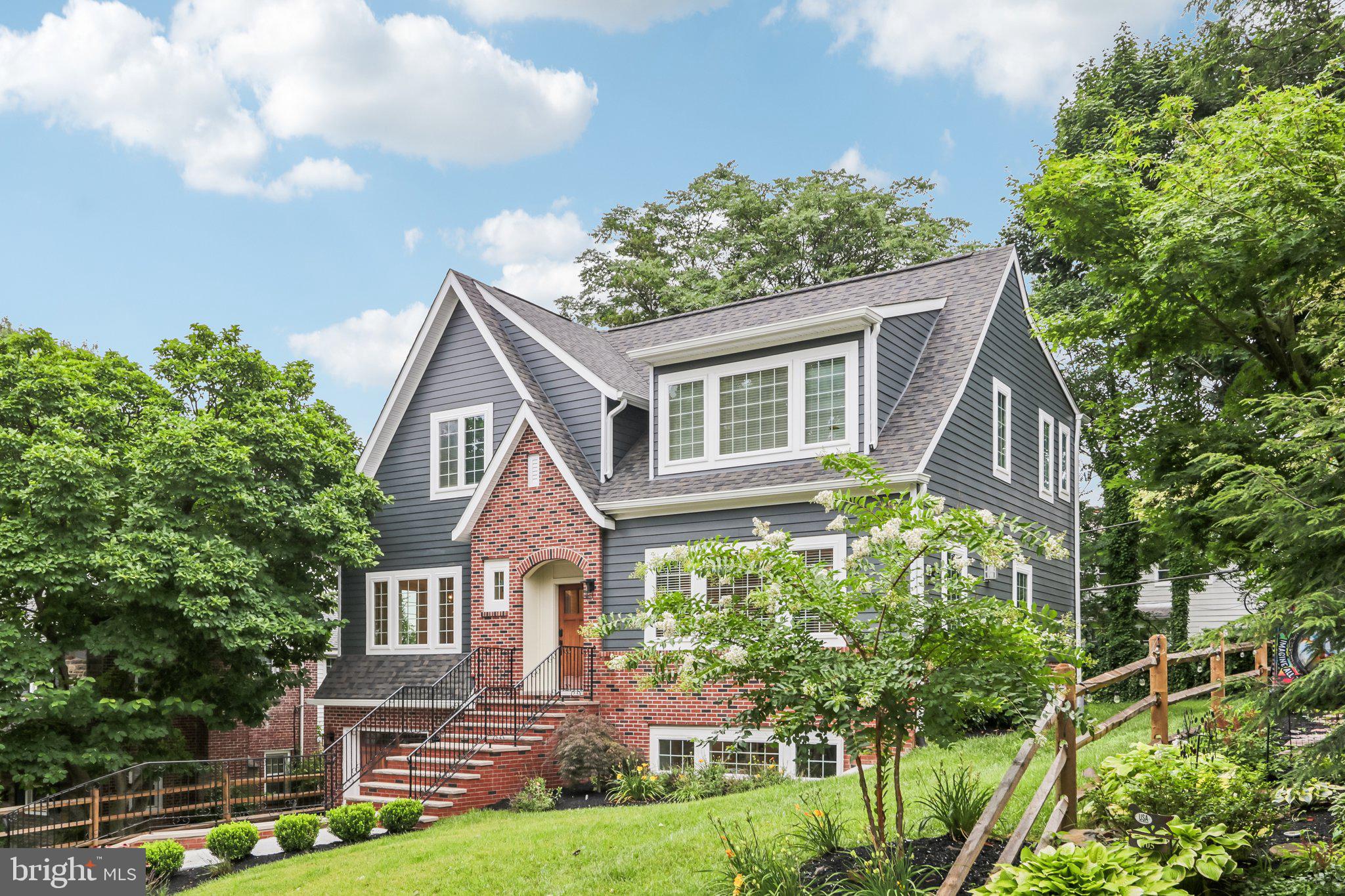 COLLEGE PARK - Residential