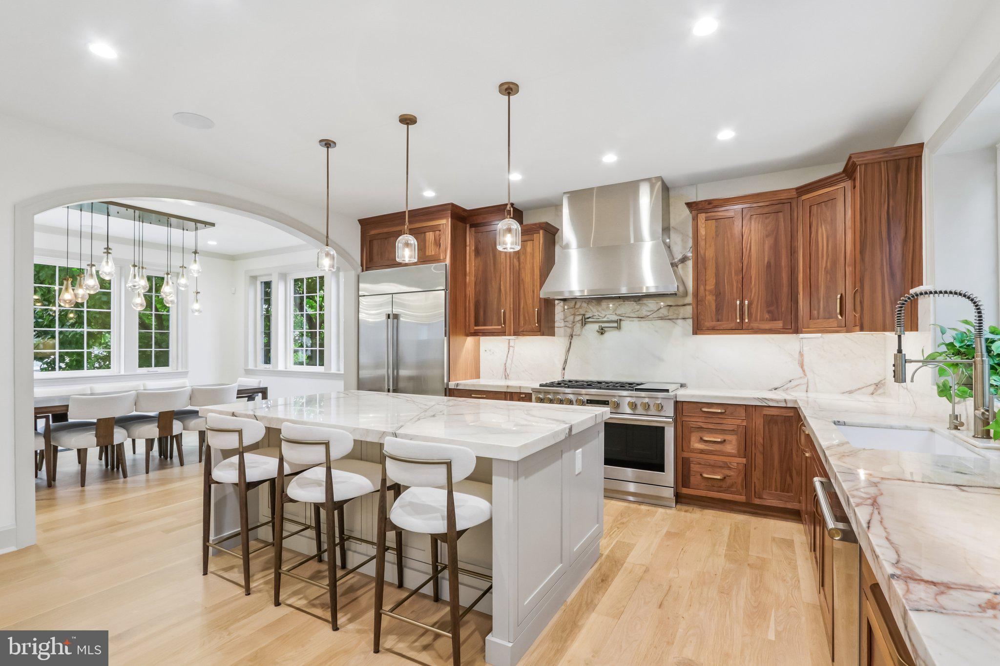 COLLEGE PARK - Residential